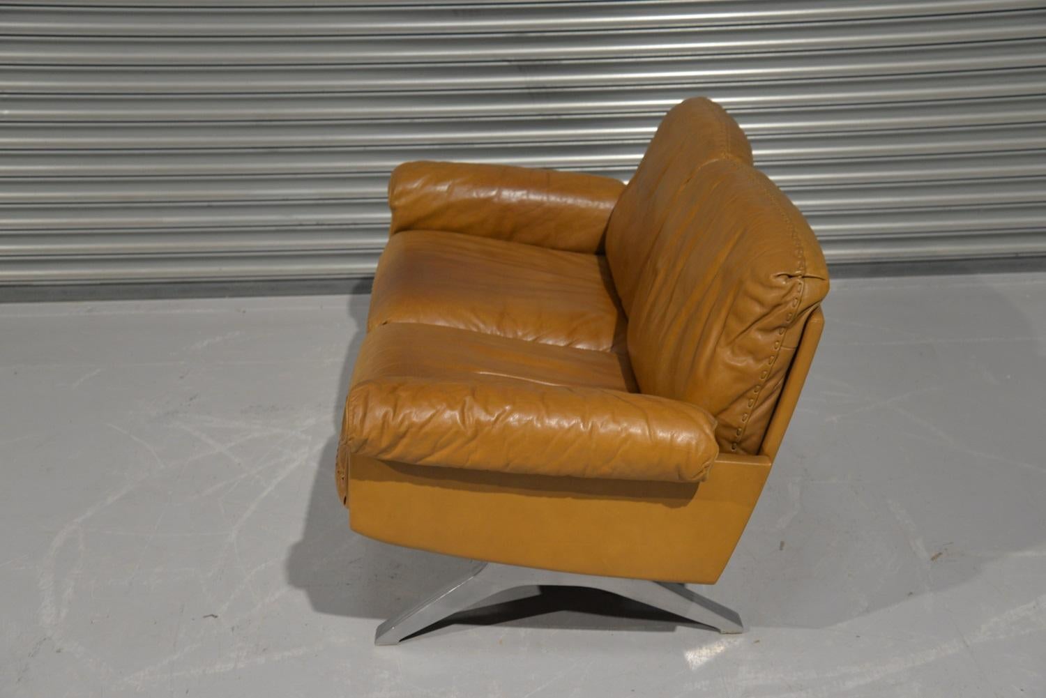 Mid-Century Modern Vintage De Sede DS 31 Leather Two-Seat Sofa Loveseat, Switzerland 1970s