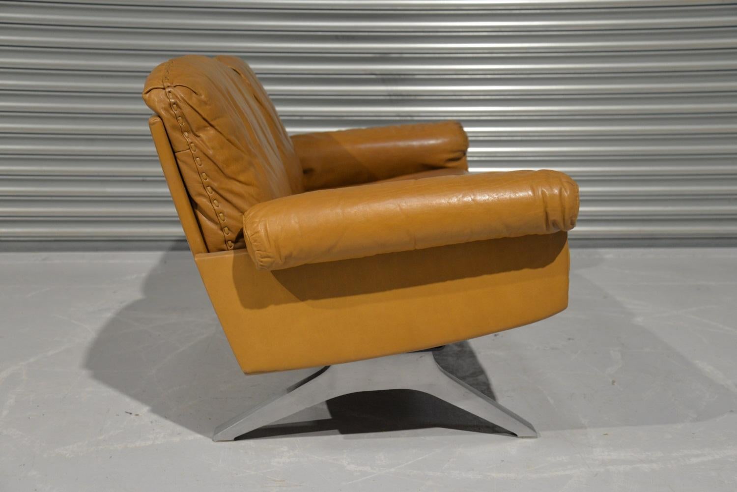 Vintage De Sede DS 31 Leather Two-Seat Sofa Loveseat, Switzerland 1970s 1