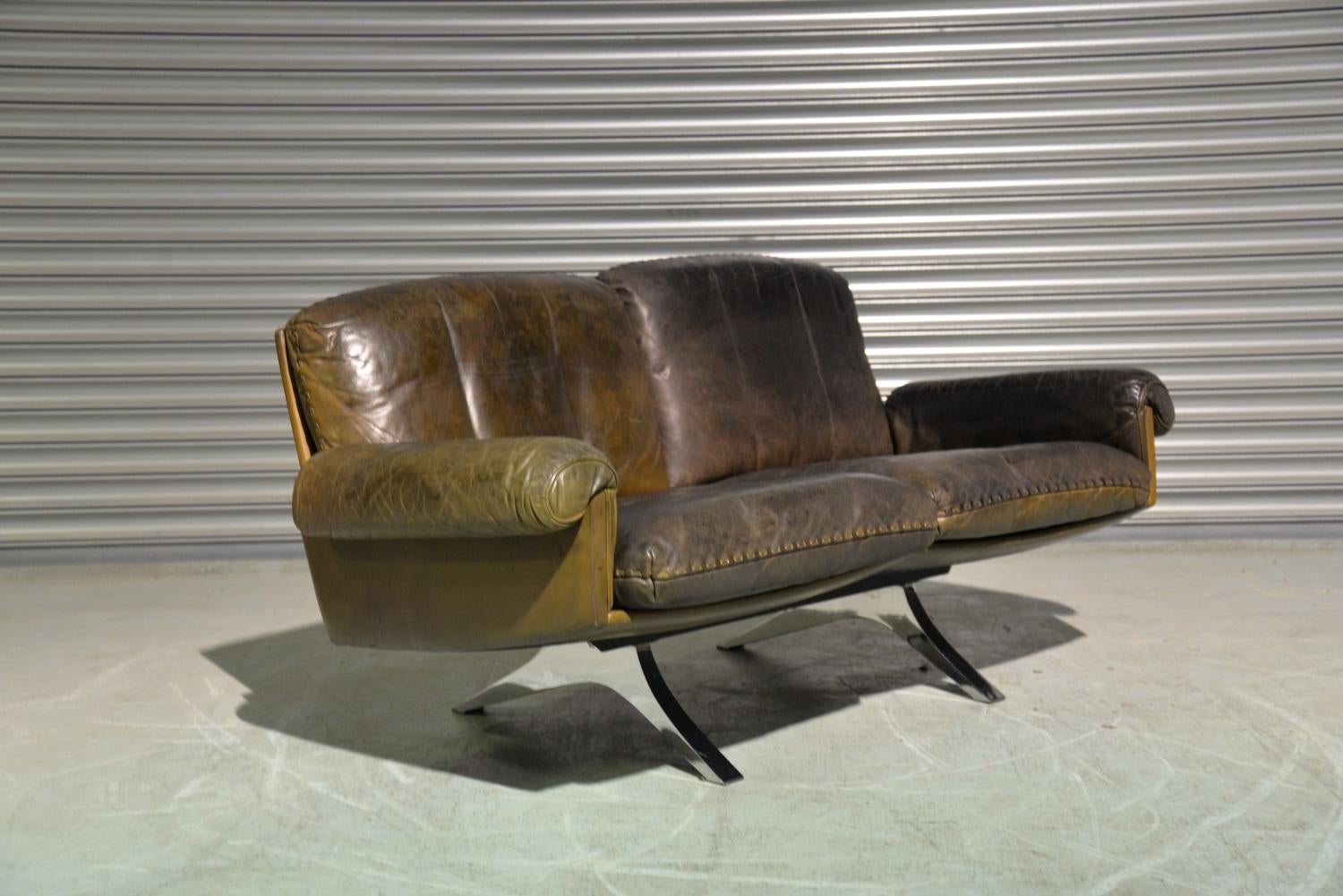 Vintage De Sede DS 31 Leather Two-Seat Sofa or Loveseat, Switzerland 1970s For Sale 2