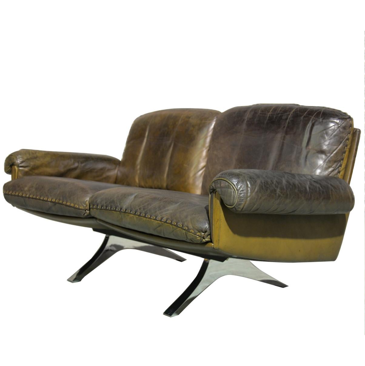 Vintage De Sede DS 31 Leather Two-Seat Sofa or Loveseat, Switzerland 1970s For Sale