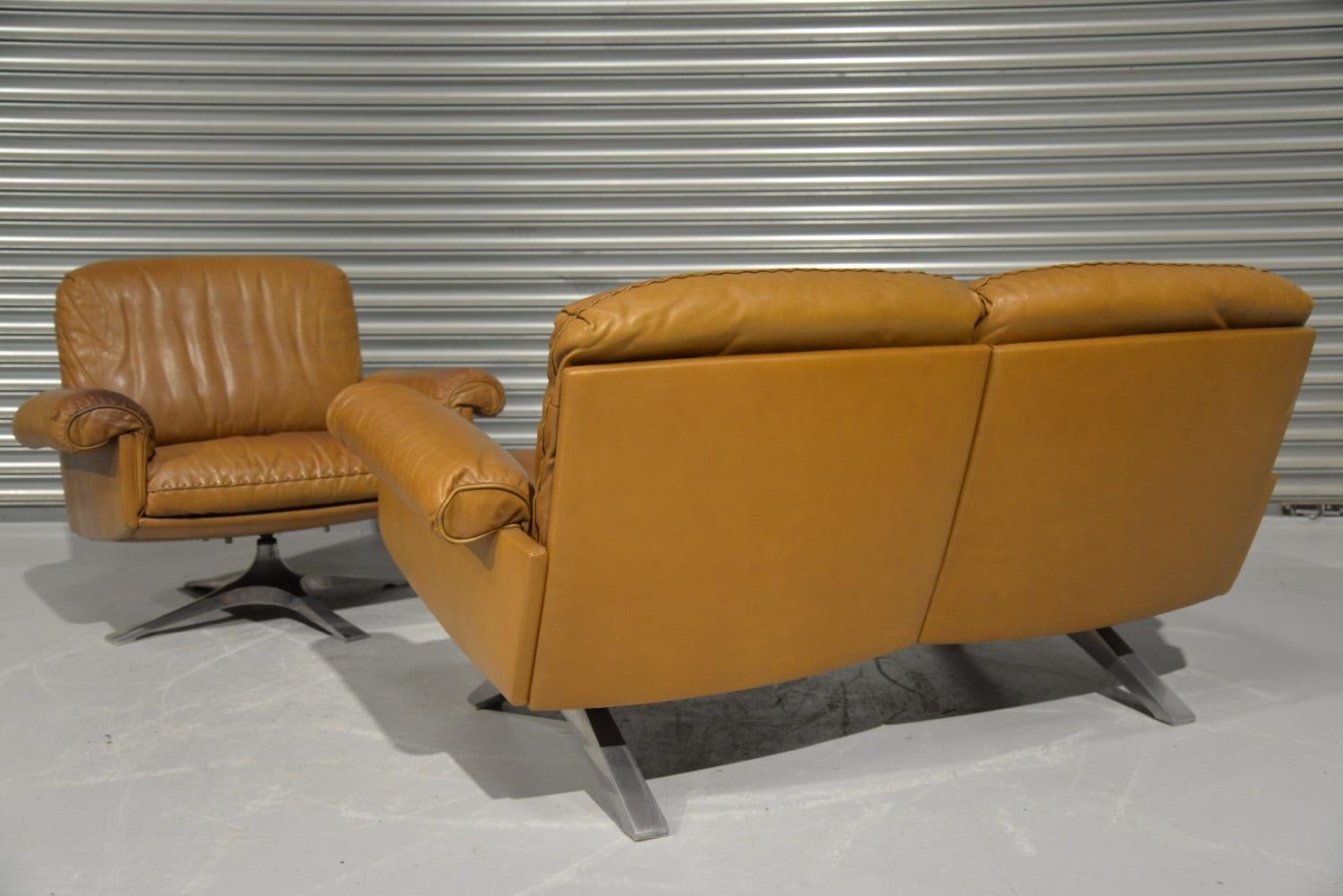 Aluminum Vintage De Sede DS 31 Two-Seat Sofa with swivel armchair, Switzerland 1970`s