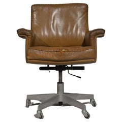 Vintage De Sede DS 35 Executive Swivel Armchair on Castors, Switzerland, 1960s