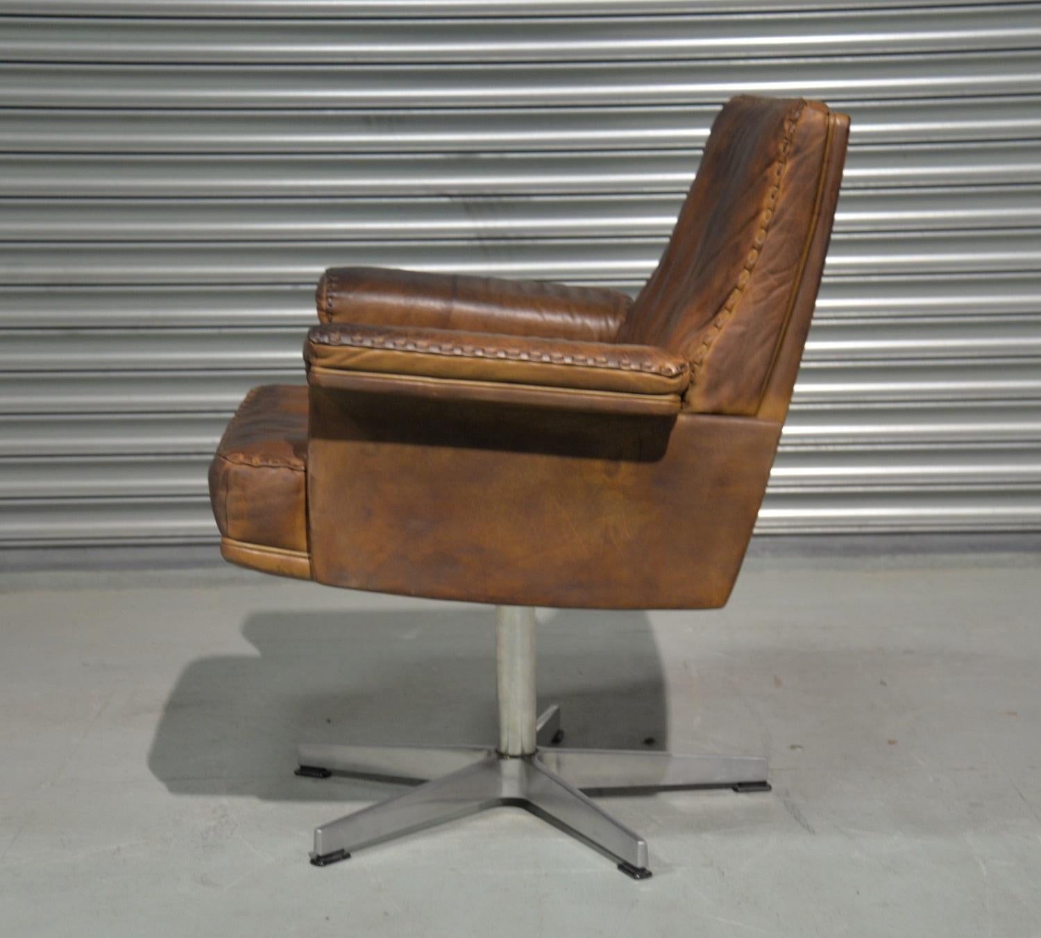 Mid-Century Modern Vintage de Sede DS 35 Executive Swivel Desk Armchair, Switzerland 1960s For Sale