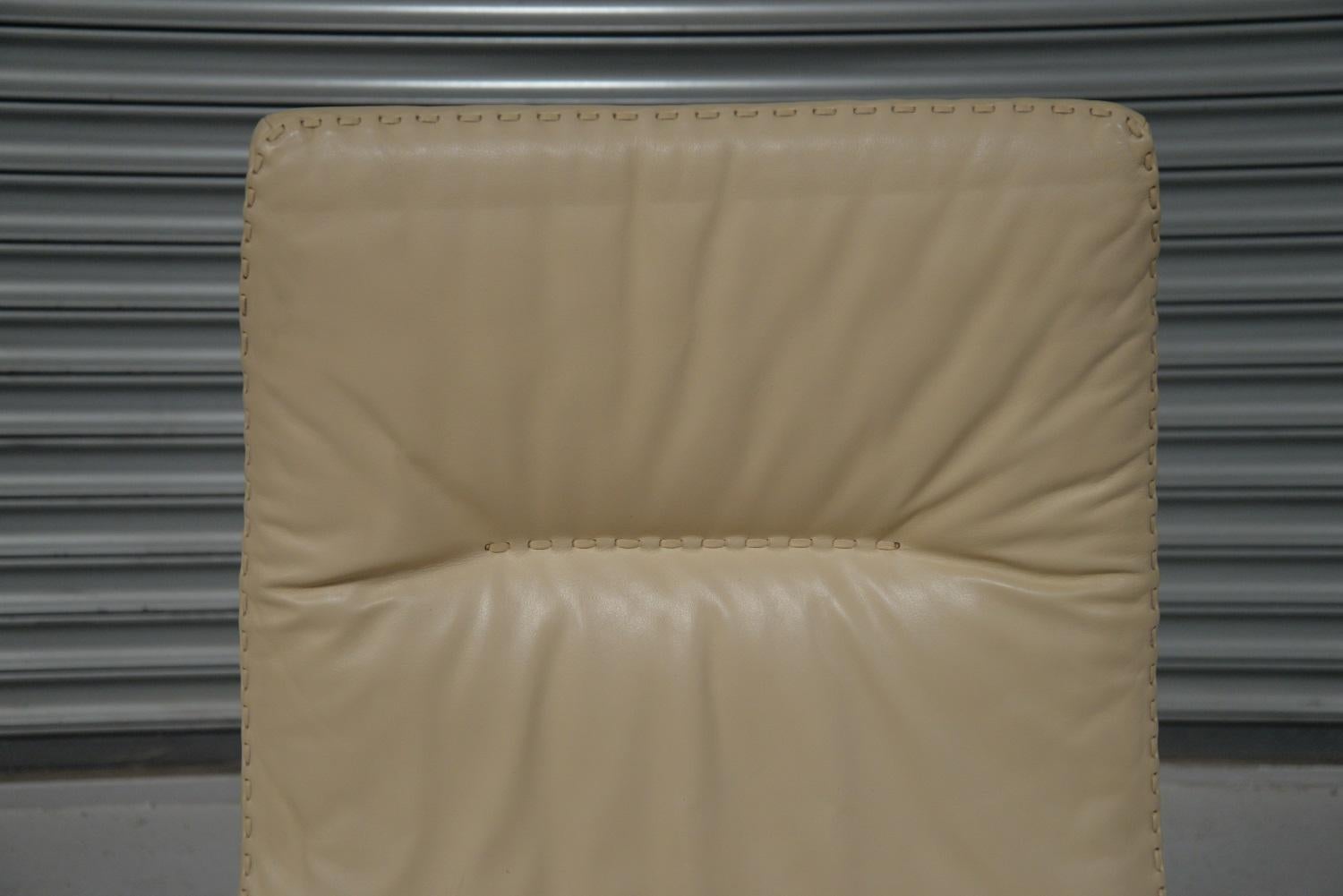 Vintage De Sede DS 35 Executive Swivel Leather Armchair, Switzerland, 1970s For Sale 11