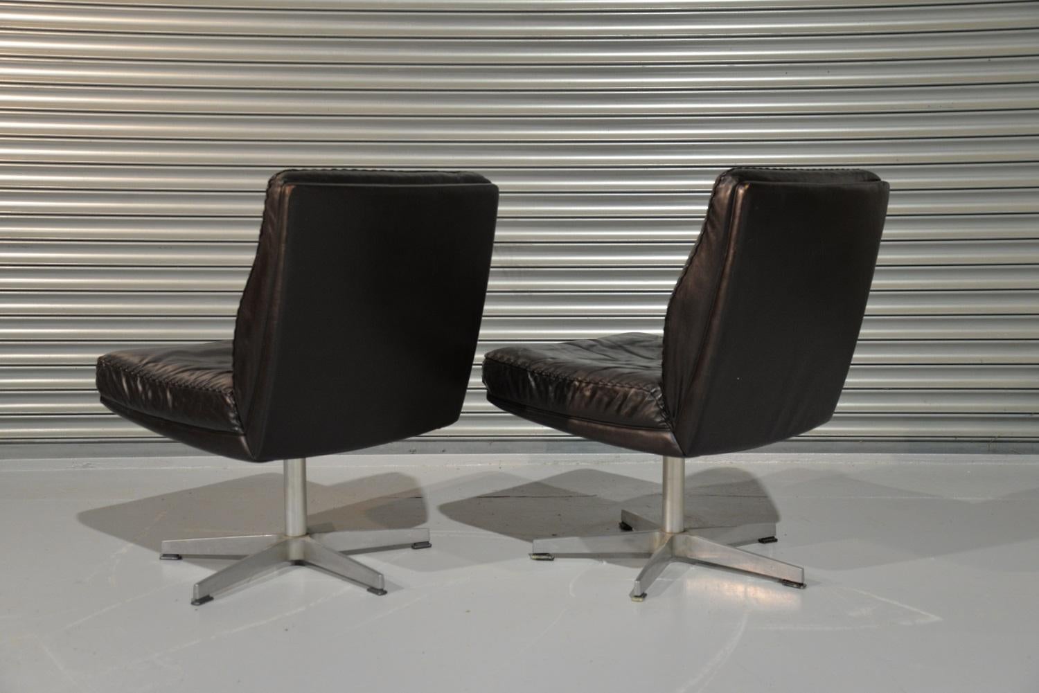 Mid-20th Century Vintage de Sede DS 35 Leather Swivel Office Chairs, Switzerland 1960s For Sale