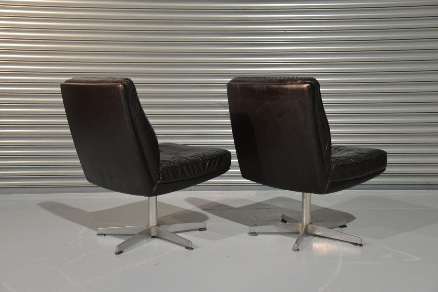 Vintage de Sede DS 35 Leather Swivel Office Chairs, Switzerland 1960s For Sale 2