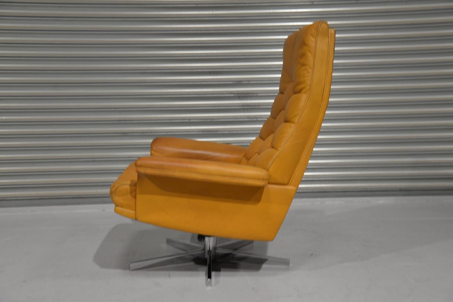Discounted airfreight for our International and US customers (from 2 weeks door to door) 

We are delighted to bring to you an ultra-rare and highly desirable De Sede Executive swivel lounge armchair. Hand built in the 1970s by De Sede craftsman