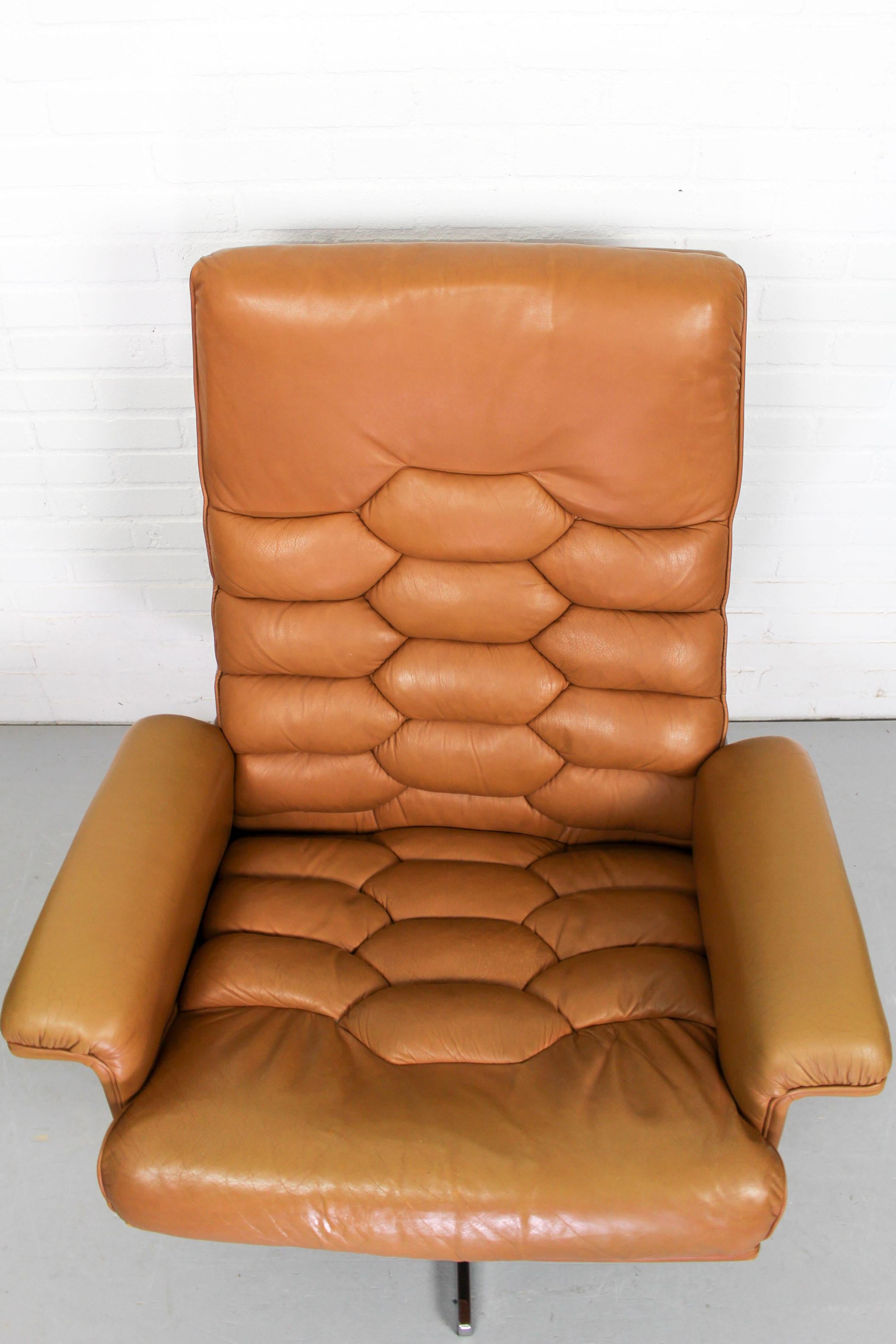 Vintage De Sede DS 35 Swivel Armchair by Robert Haussmann, Switzerland, 1970s For Sale 4