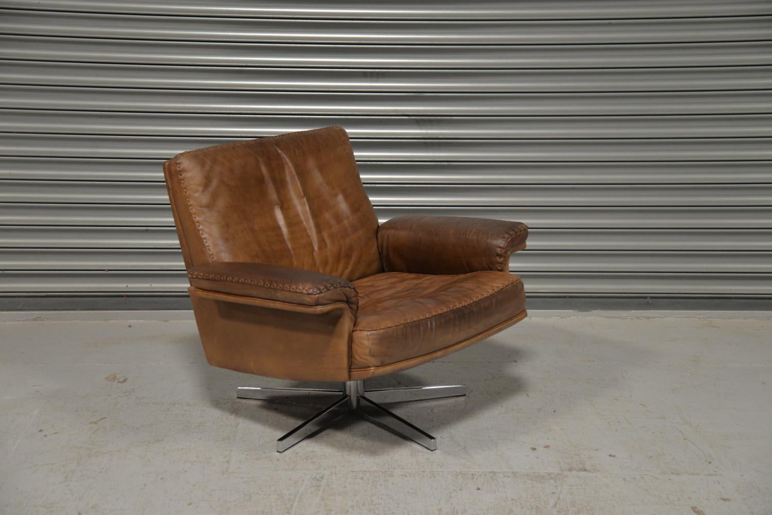 Late 20th Century Vintage De Sede DS 35 Swivel Leather Armchair, Switzerland, 1970s For Sale