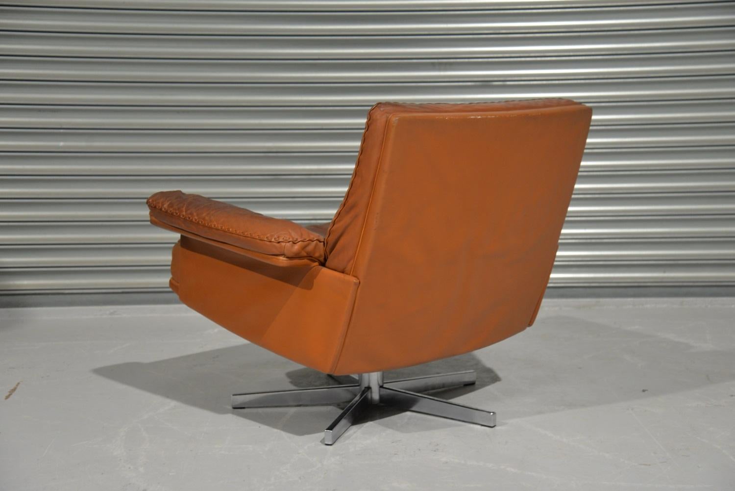 Swiss Vintage De Sede DS 35 Leather Swivel Armchair, Switzerland 1970`s