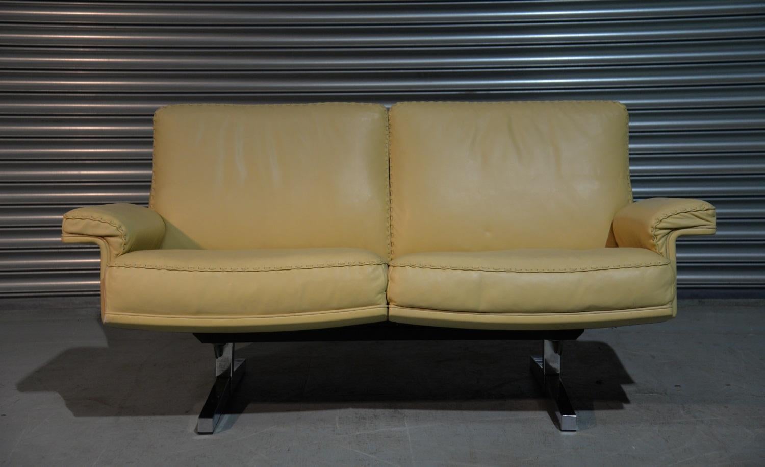 Vintage De Sede DS 35 Two-Seat Sofa or Loveseat, Swizerland 1970s For Sale 2