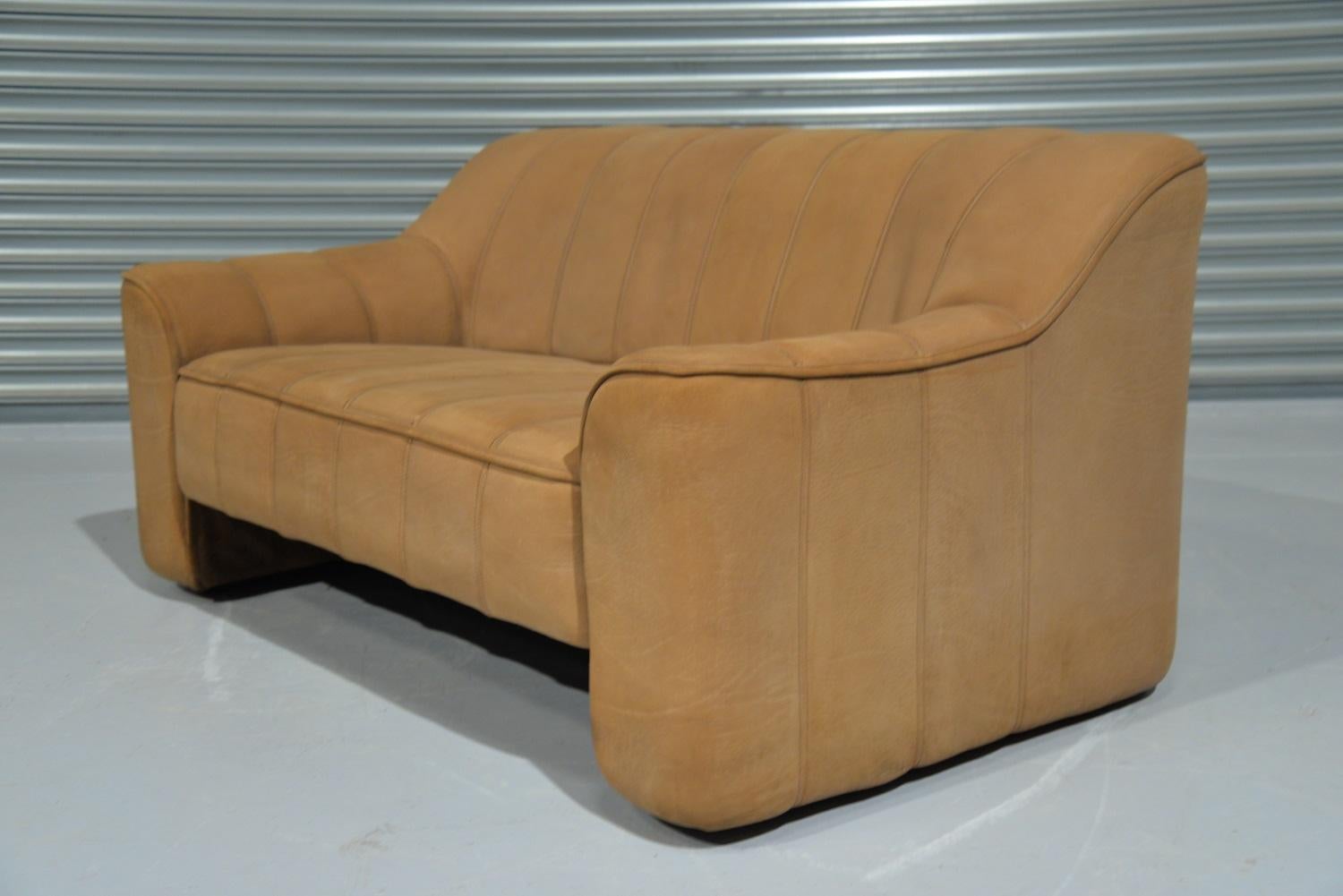 Swiss Vintage De Sede DS 44 Leather Two-Seat Sofa or Loveseat Switzerland 1970`s
