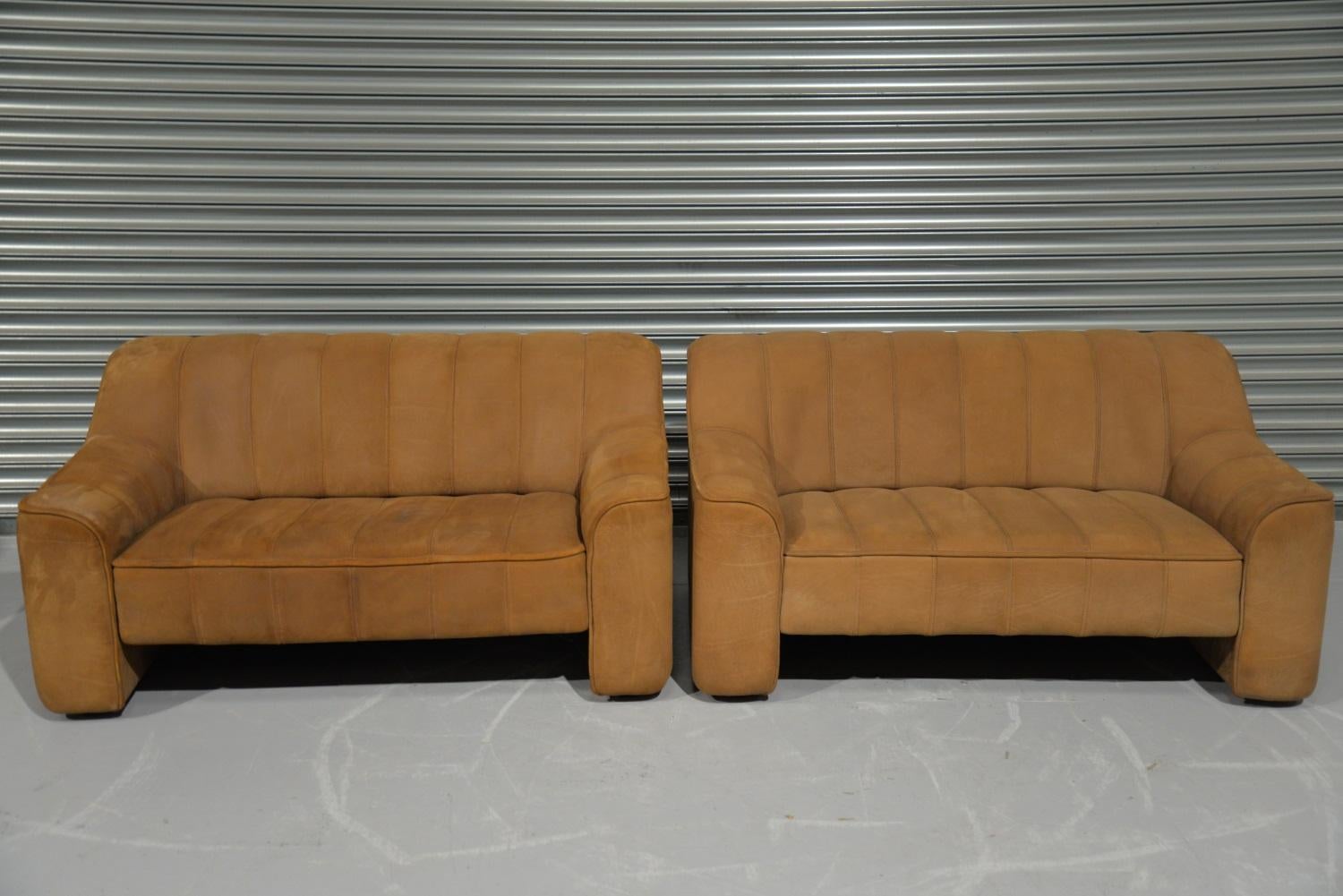 Late 20th Century Vintage De Sede DS 44 Two-Seat Neck Leather Sofas / Loveseats, Switzerland 1970s