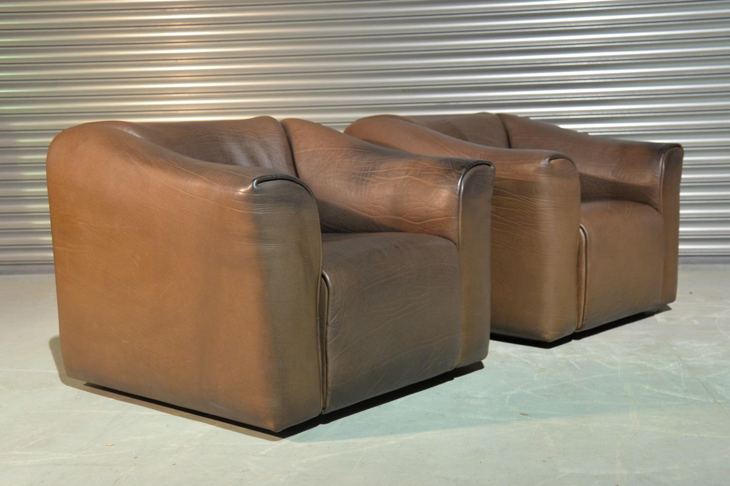 Discounted airfreight for our US and International customers (from 2 weeks door to door)

We are delighted to bring to you a pair of ultra rare vintage De Sede DS 47 armchairs. Hand built in the 1970s by De Sede craftsman in Switzerland, these