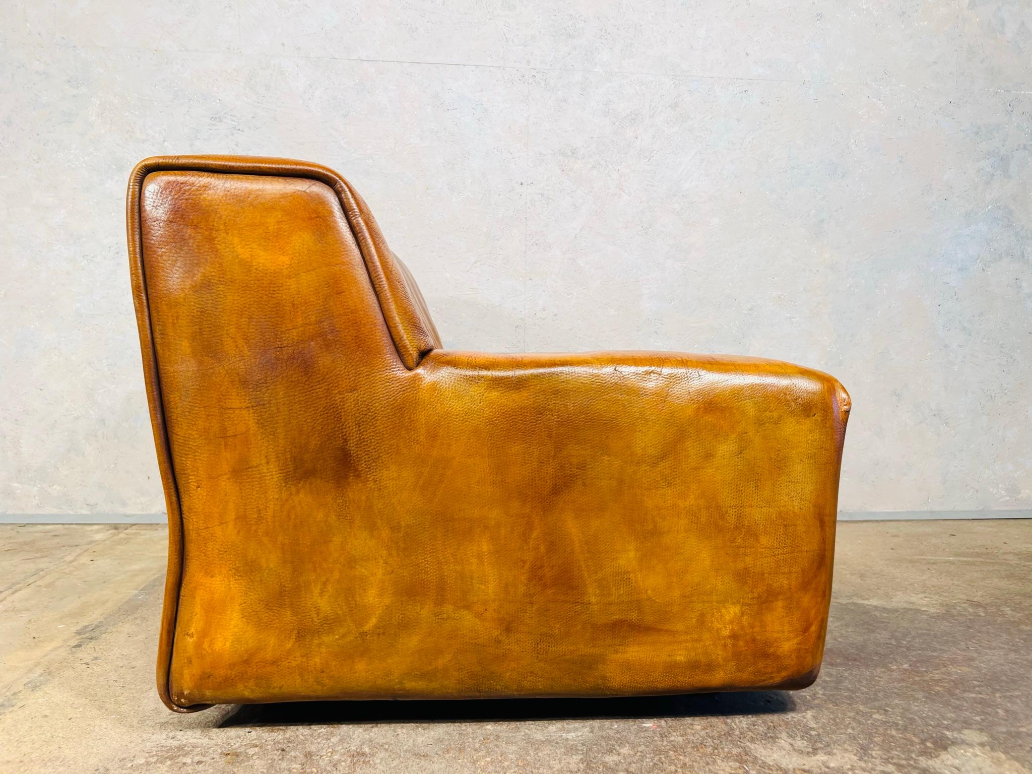 Vintage De Sede Ds 47 Bull Neck Leather Lounge Chair Colour Sand #569 For Sale 3