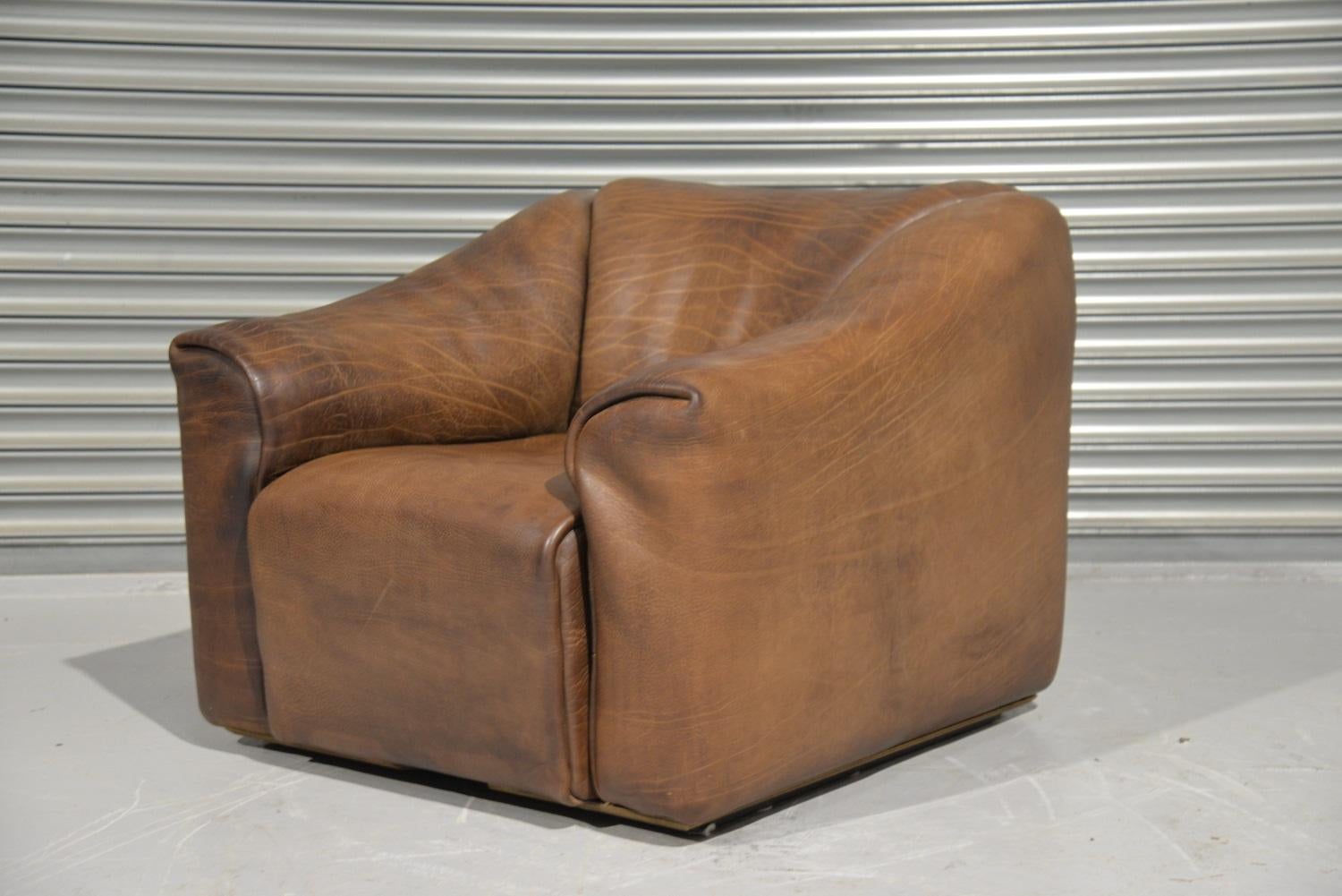 Discounted airfreight for our US Continent customers (from 2 weeks door to door)

We are delighted to bring to you an ultra rare vintage De Sede DS 47 armchair. Hand built in the 1970s by De Sede craftsman in Switzerland, this piece is upholstered