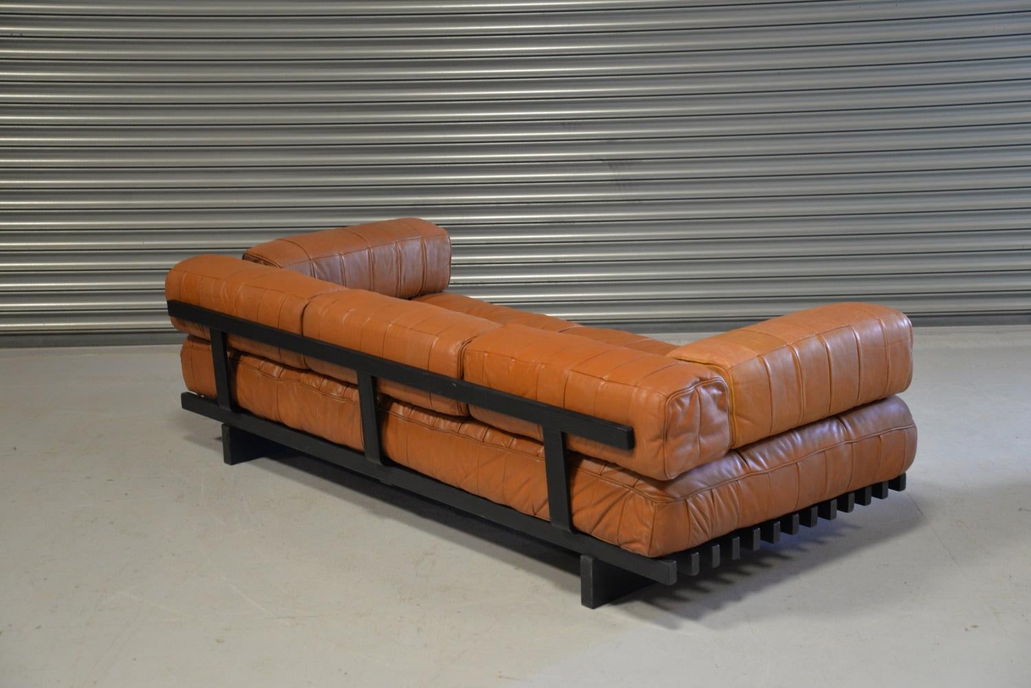 Vintage De Sede DS 80 Patchwork Leather Daybed, Switzerland, 1960s In Good Condition For Sale In Fen Drayton, Cambridgeshire