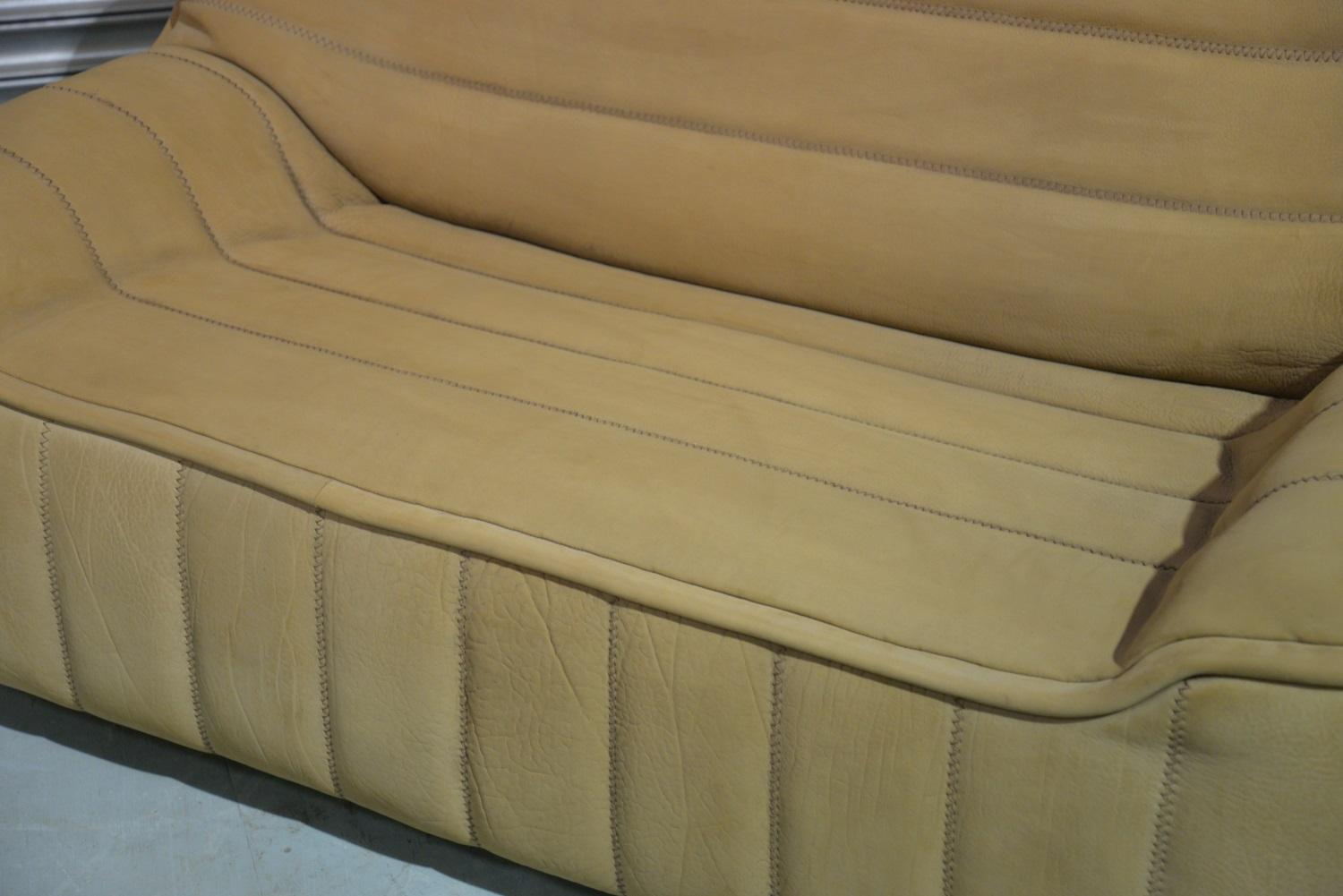 Vintage De Sede DS 84 Leather Sofa, Switzerland, 1970s For Sale 4