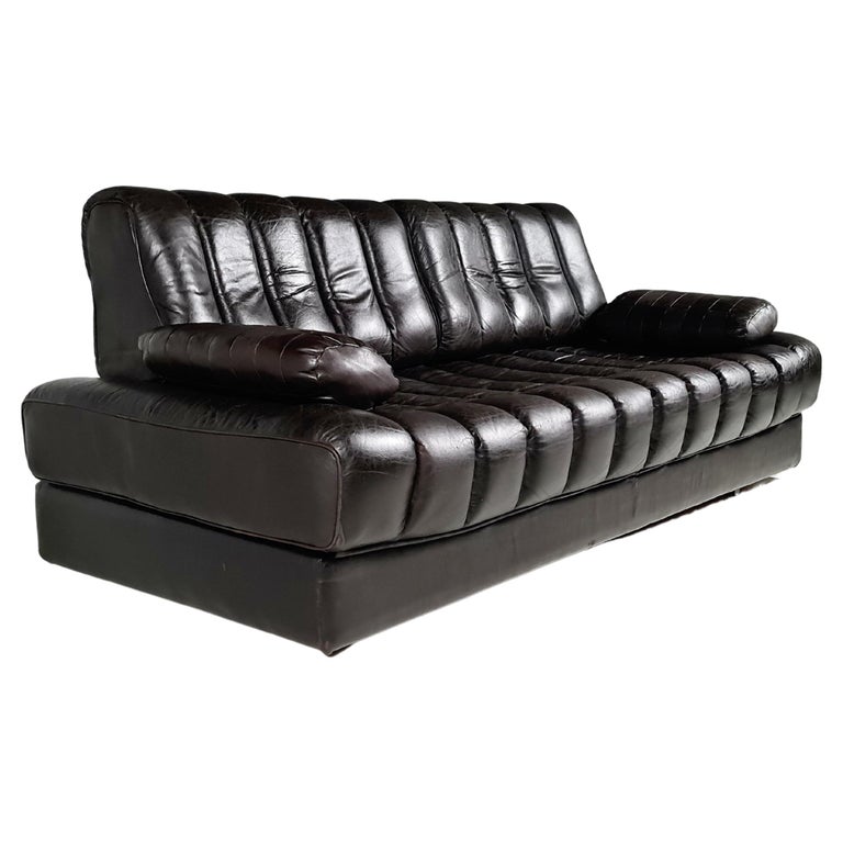 De Sede 1970 Black Leather 86 For, Simmons Bandera Fabric & Faux Leather Combo Sofa