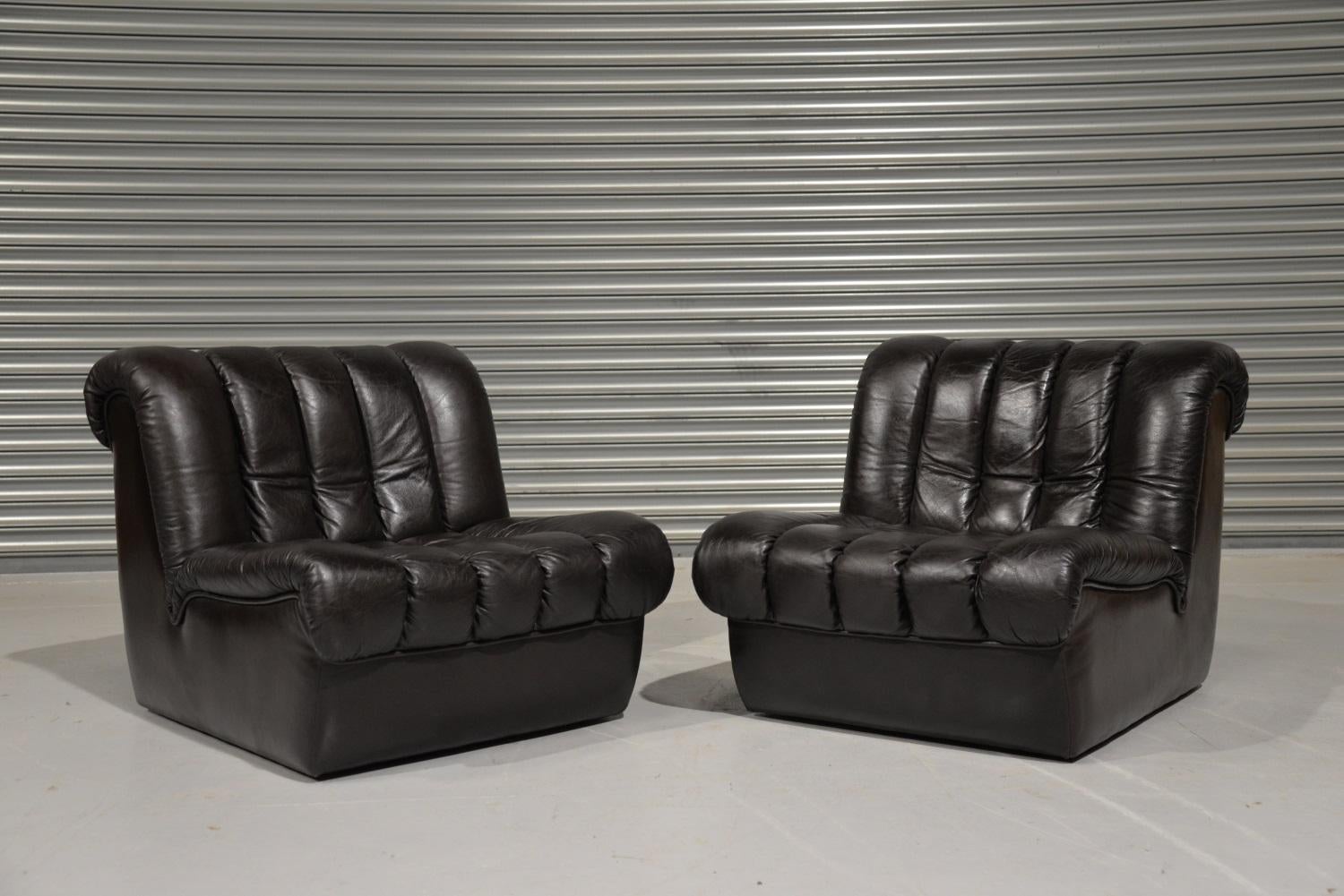 Discounted airfreight for our US and International customers ( from 2 weeks door to door)

We are delighted to bring to you a highly desirable pair of De Sede DS 85 lounge chairs. Rarely available as a pair, hand built in the 1960s by De Sede