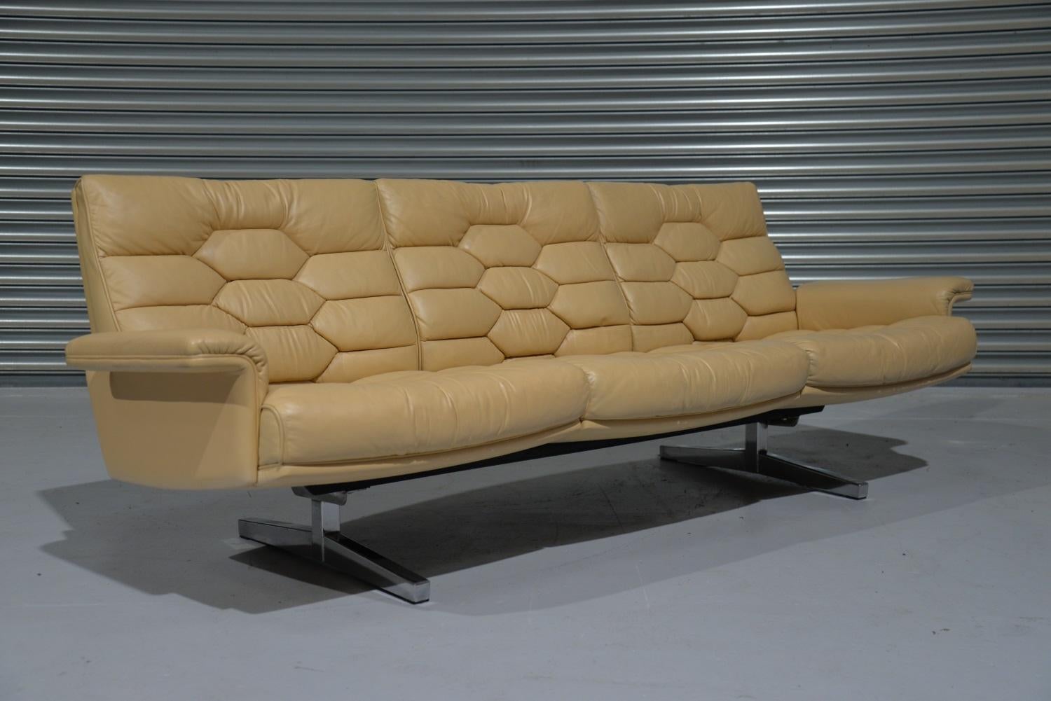 Vintage De Sede Leather DS-P Sofa by Robert Haussmann, Switzerland, 1970s For Sale 4