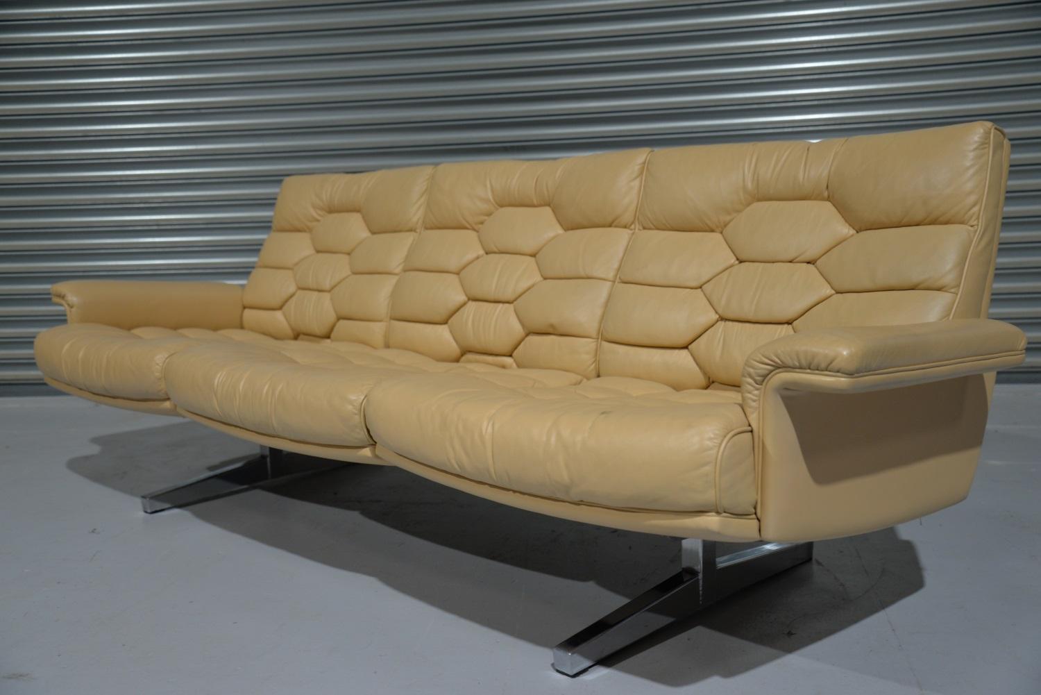 We are delighted to bring to you a beautiful rare three-seat sofa from De Sede of Switzerland. Designed by Robert Haussmann this DS-P model has a unique honeycomb seating structure. Making this piece extremely comfortable and brought to you cream