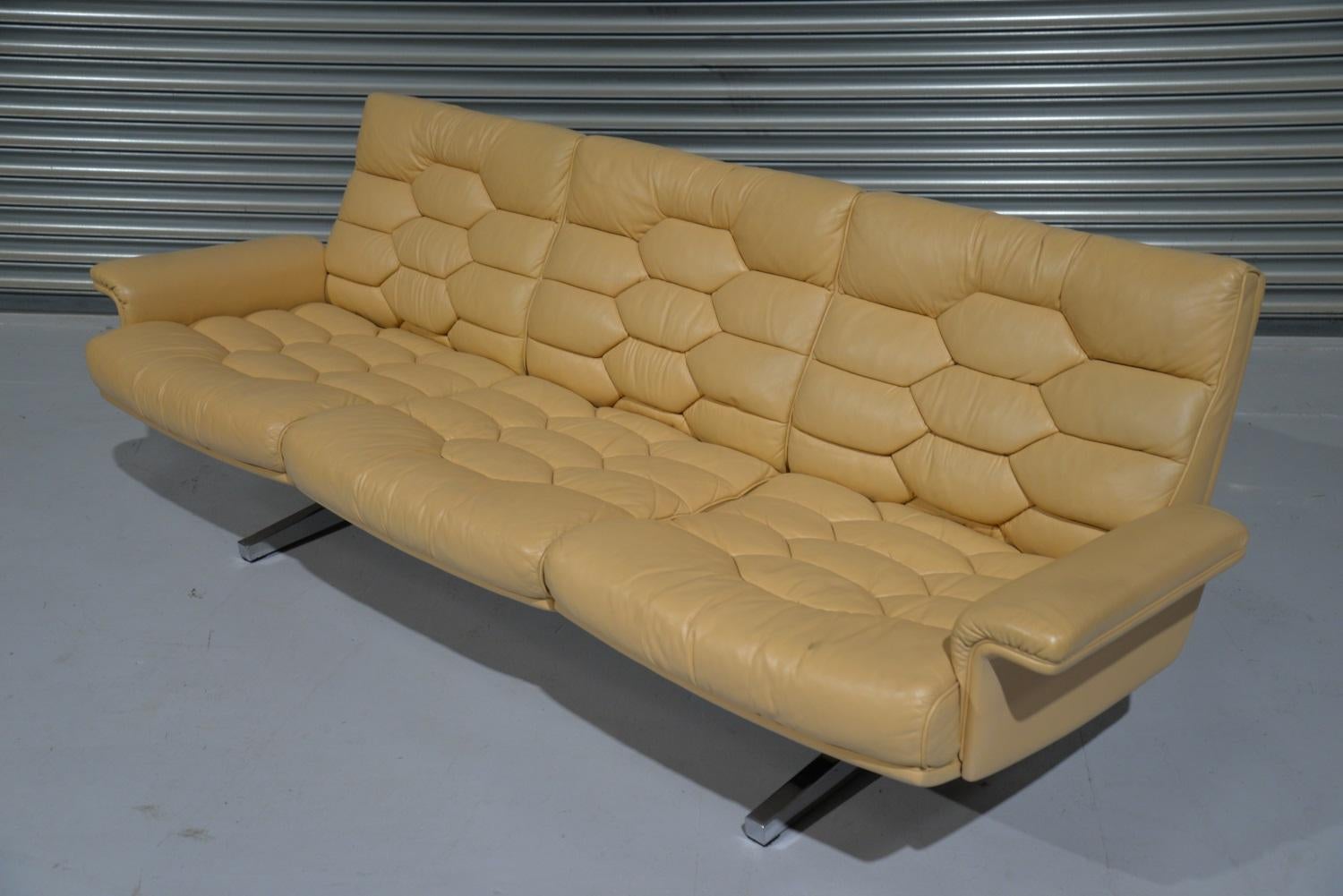Mid-Century Modern Vintage De Sede Leather DS-P Sofa by Robert Haussmann, Switzerland, 1970s For Sale