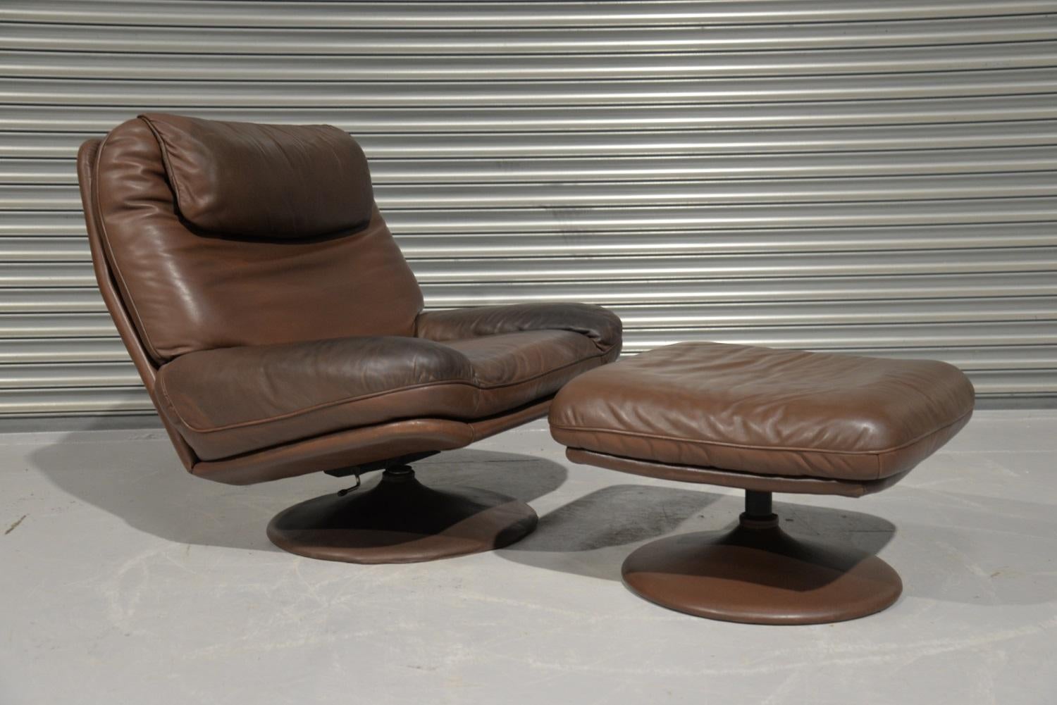 Swiss Vintage De Sede Lounge Swivel Armchair and Ottoman, Switzerland 1980`s For Sale