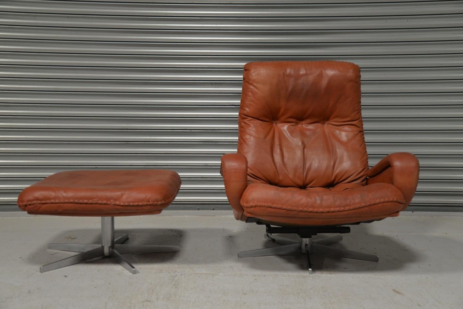 Vintage De Sede S 231 James Bond Swivel Armchair with Ottoman, Switzerland 1960s 1