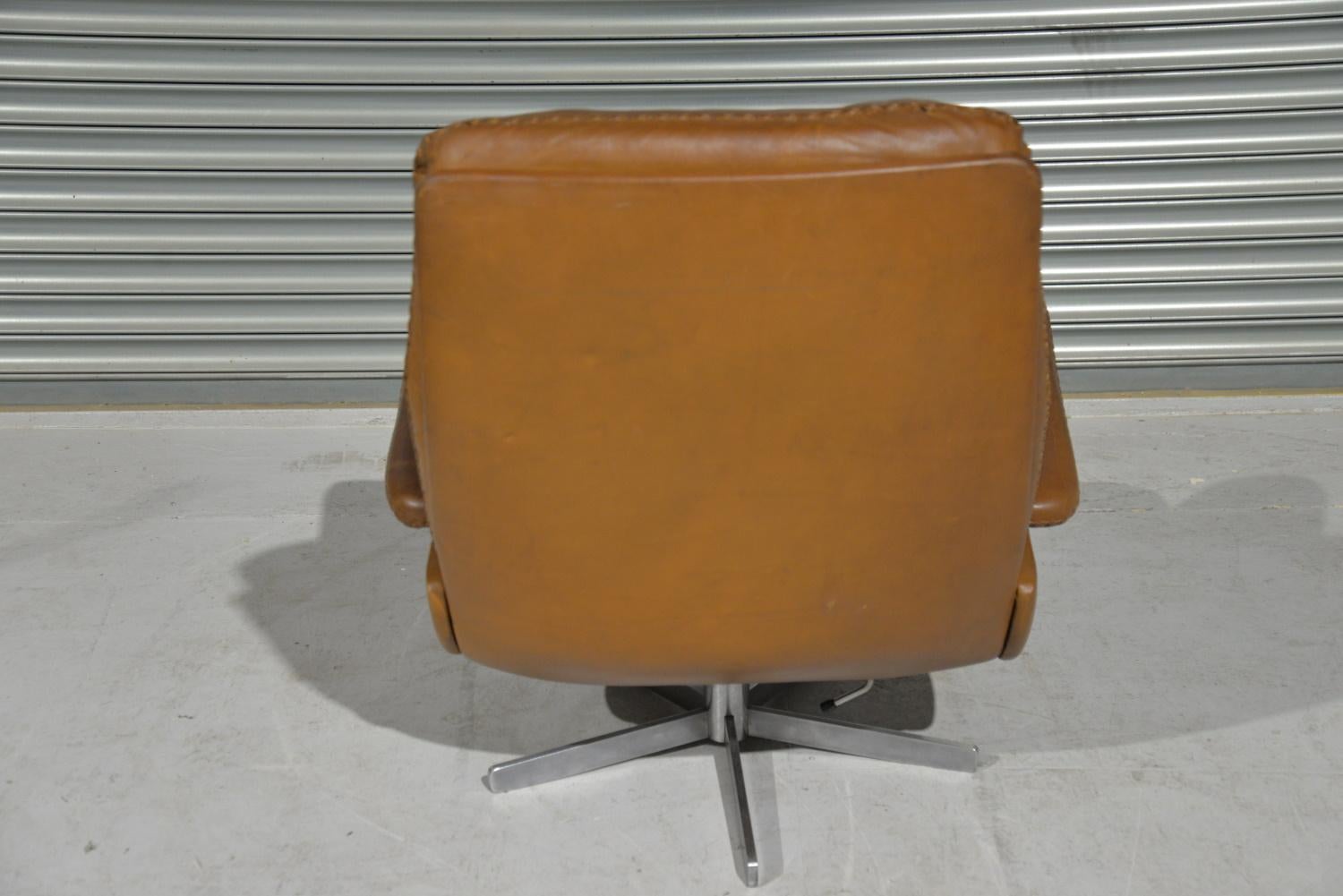 Steel Vintage De Sede S 231 James Bond Swivel Armchair with Ottoman, Switzerland 1960s For Sale