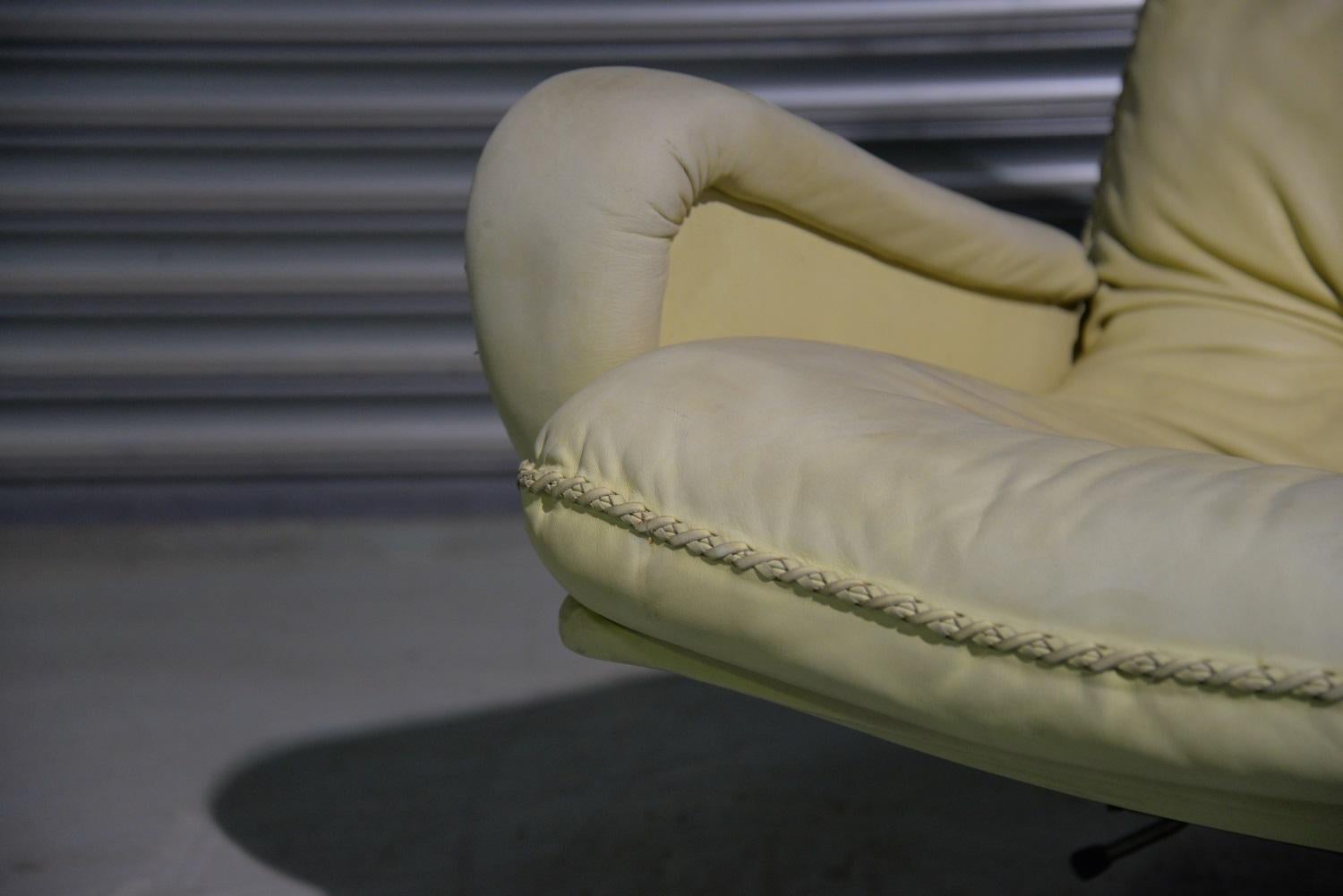 Vintage De Sede S 231 James Bond Swivel Lounge Armchair, Switzerland 1960s For Sale 2