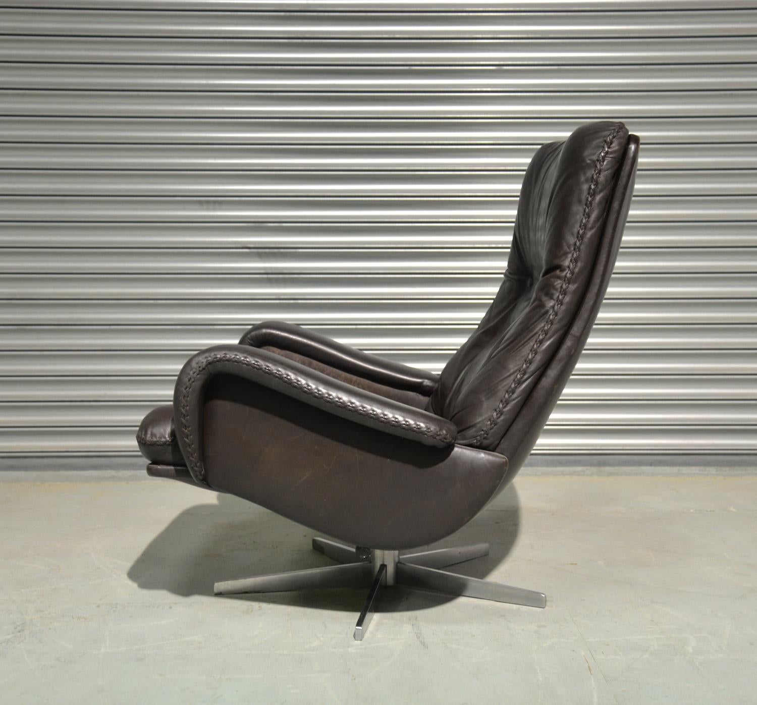 Leather Vintage De Sede S 231 James Bond Swivel Armchair and Ottoman, Switzerland 1960s For Sale