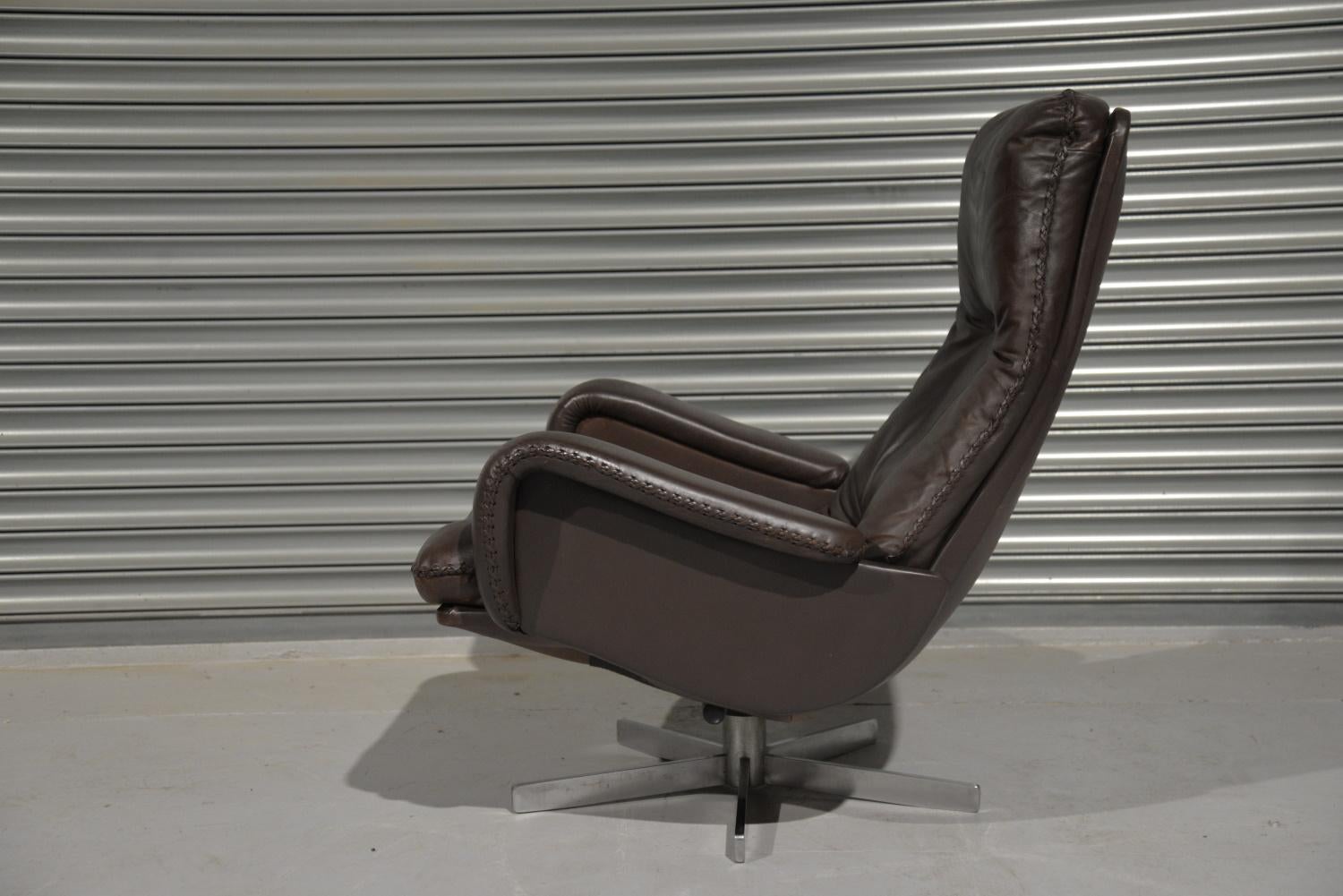 Mid-Century Modern Vintage De Sede S 231 James Bond Swivel Lounge Armchair, Switzerland, 1960s For Sale