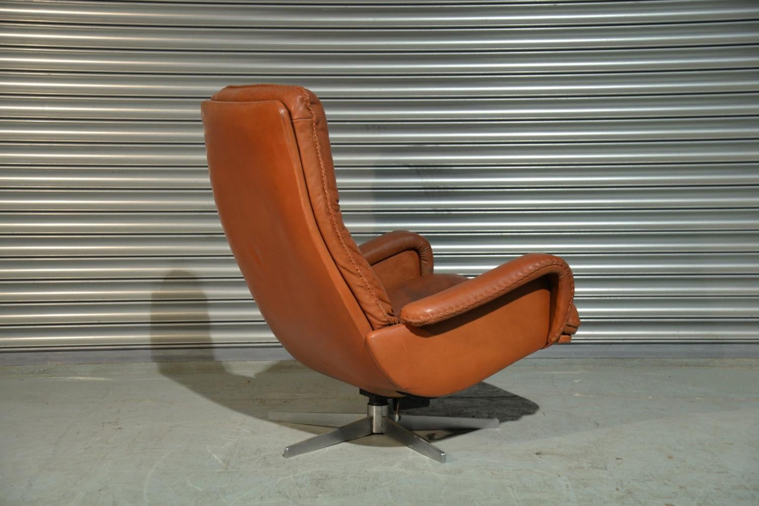 Vintage De Sede S 231 James Bond Swivel Lounge Armchair with Ottoman, 1960s For Sale 3