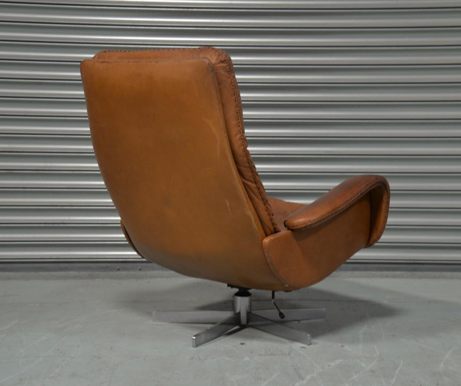 Vintage De Sede S 231 James Bond Swivel Armchair with Ottoman, Switzerland 1960s For Sale 2