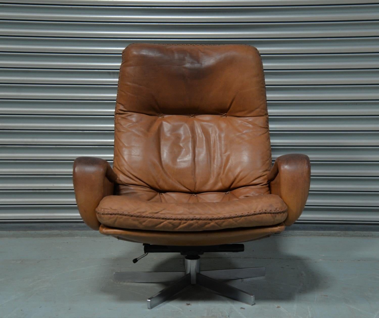 Vintage De Sede S 231 James Bond Swivel Armchair with Ottoman, Switzerland 1960s For Sale 5