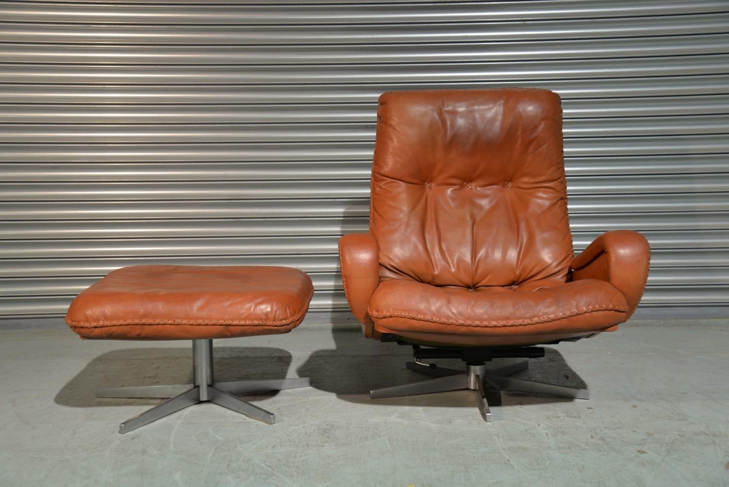 Discounted airfreight for our US and International customers ( from 2 weeks door to door)

We are delighted to bring to you an ultra-rare and highly desirable De Sede S 231 vintage lounge swivel club armchair and ottoman. Built in the late 1960s by