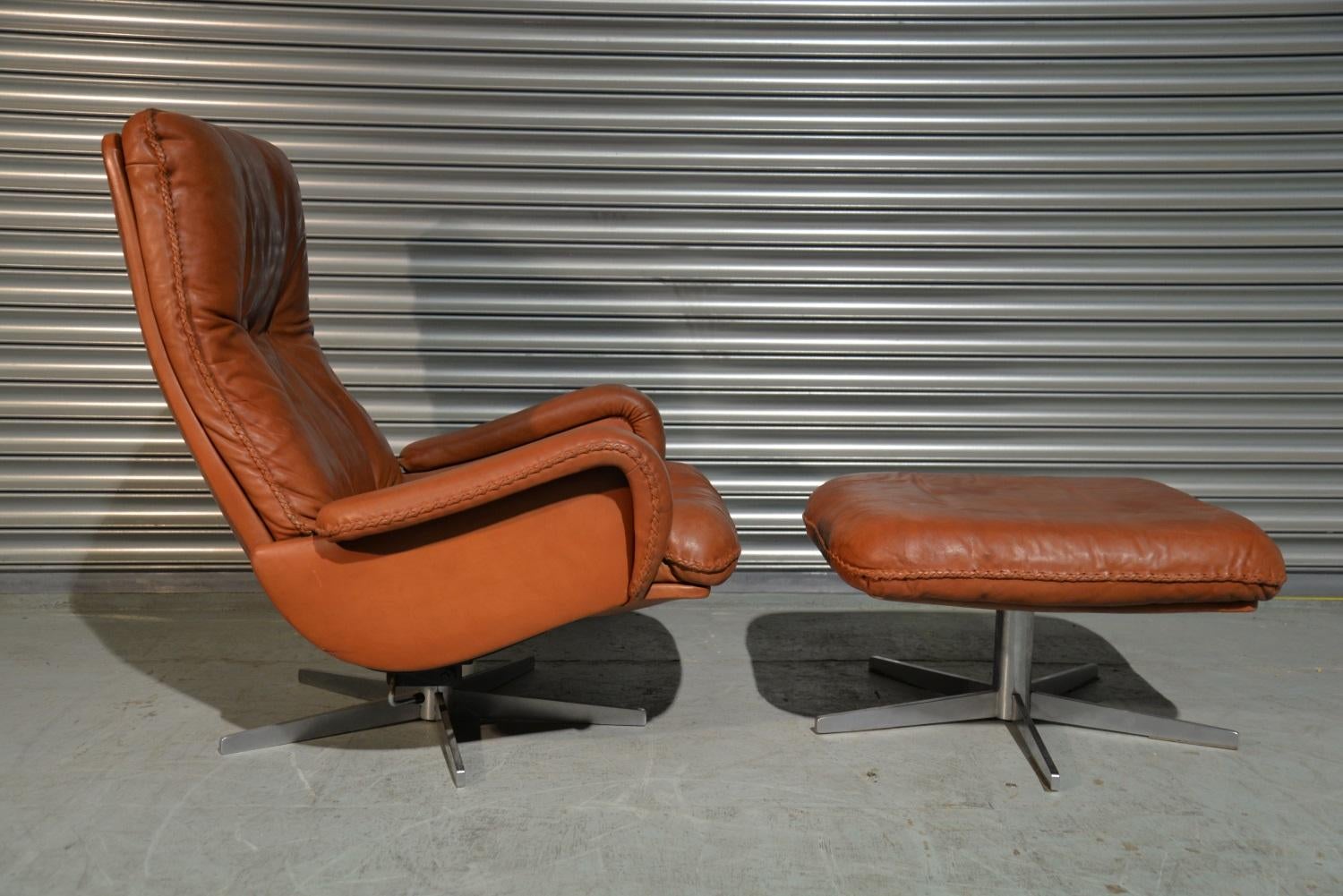 Mid-20th Century Vintage De Sede S 231 James Bond Swivel Lounge Armchair with Ottoman, 1960s For Sale