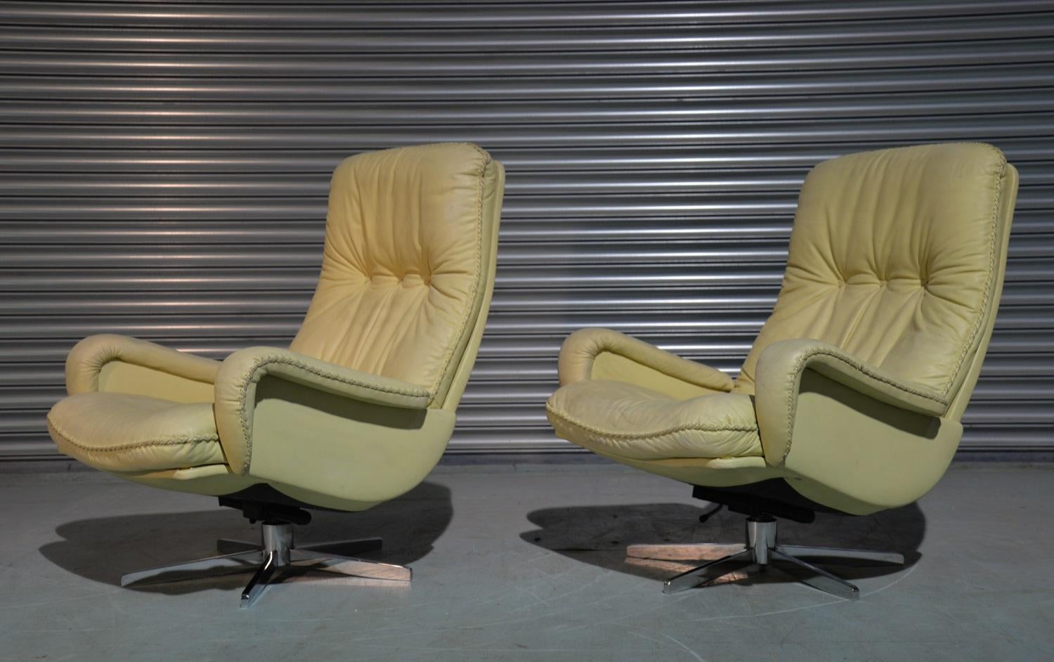 Mid-Century Modern Vintage De Sede S 231 James Bond Swivel Leather Armchairs, Switzerland, 1960s For Sale