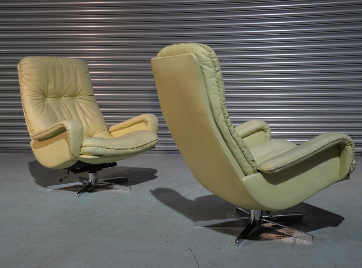 Mid-20th Century Vintage De Sede S 231 James Bond Swivel Leather Armchairs, Switzerland, 1960s For Sale