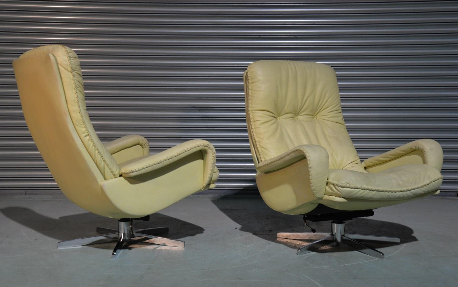 Vintage De Sede S 231 James Bond Swivel Leather Armchairs, Switzerland, 1960s For Sale 1