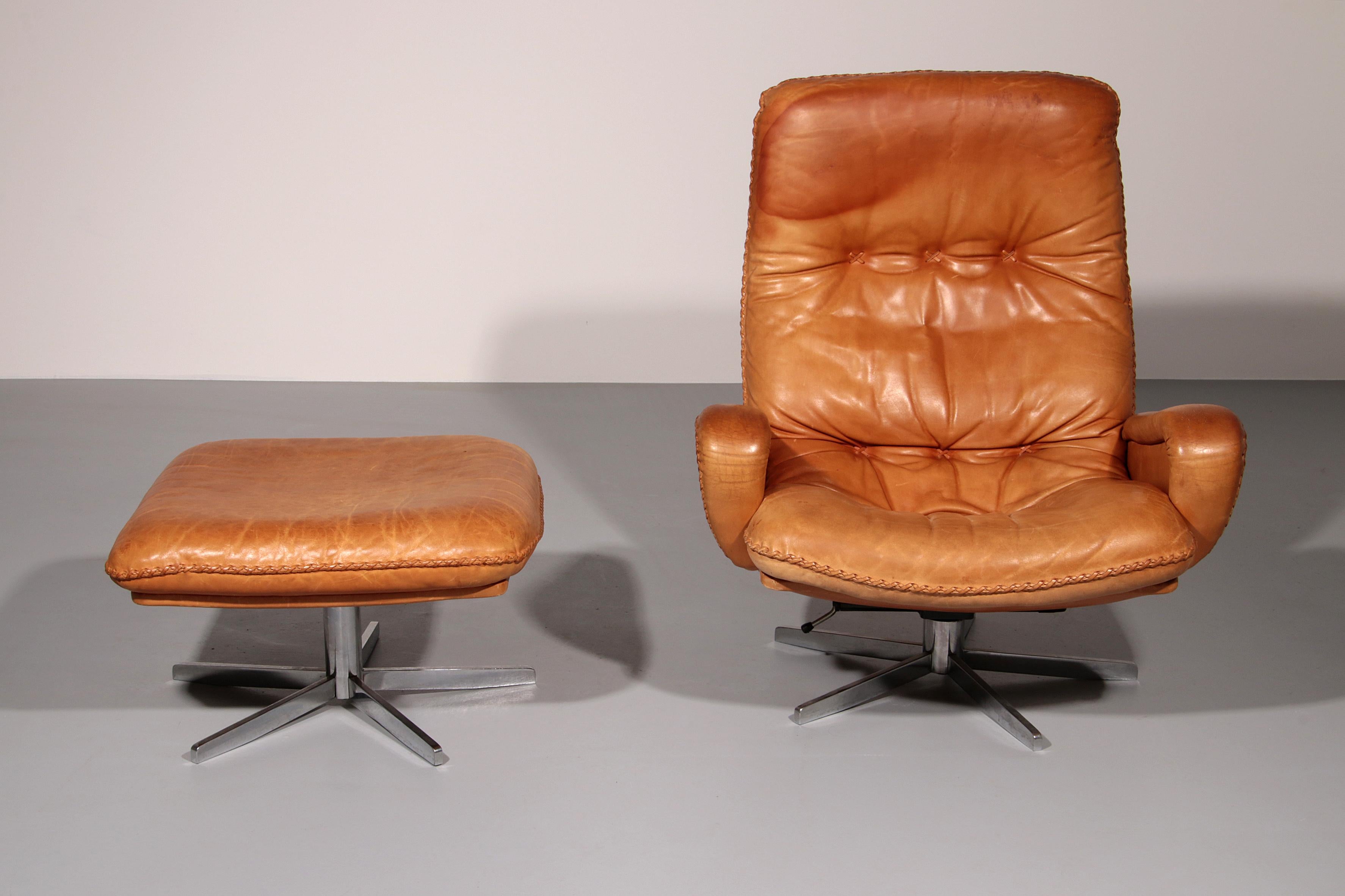 Mid-Century moderno Vintage de Sede S 231 Poltrona e pouf in pelle, Svizzera anni '60 in vendita