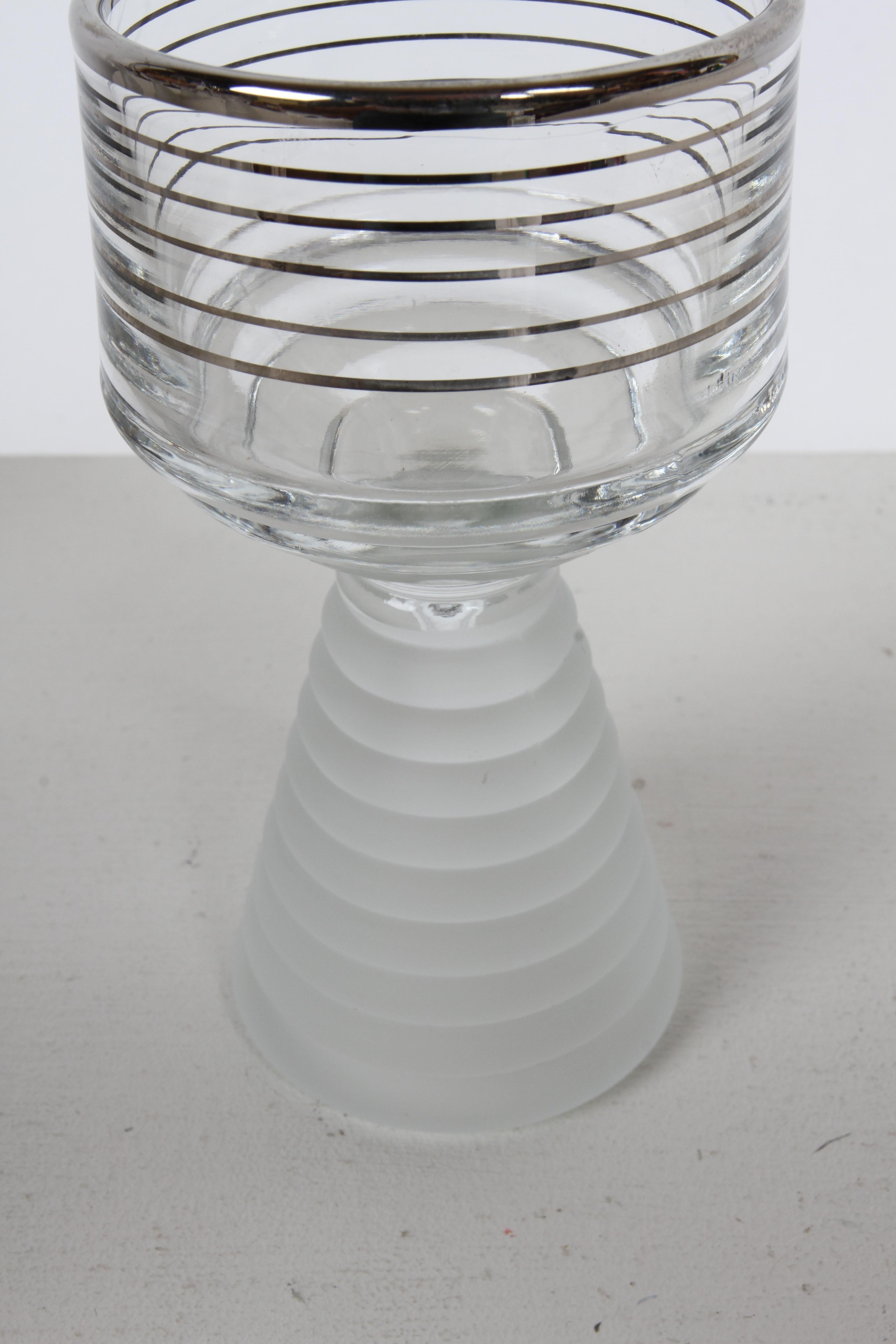Vintage Deco 1930 Macbeth- Evans Skyscraper Silver Stripe Cocktail Shakers Set in vendita 6