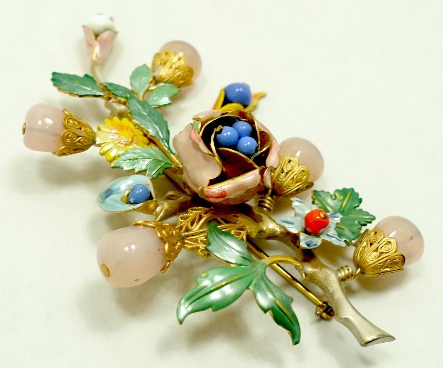 Vintage Deco 1930s Multi-Color Enamel & Bead Trembler Brooch In Good Condition For Sale In New York, NY