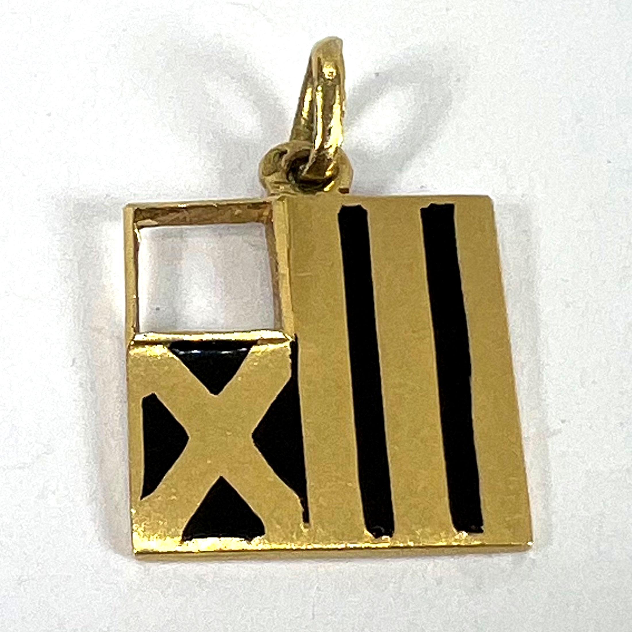 Pendentif en or jaune 18K avec breloque vintage déco February Wisdom Pisces Flag Enamel en vente 9
