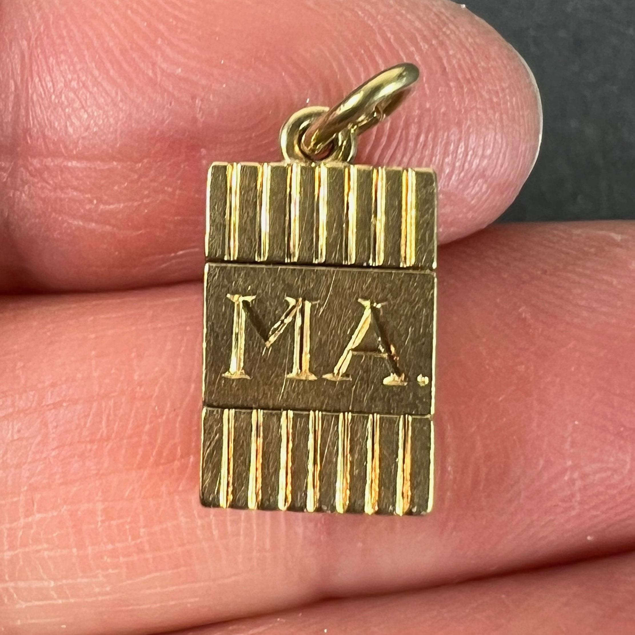 Pendentif en or jaune 18K avec breloque Vintage By Foldes Sceau Initiales AM en vente 3
