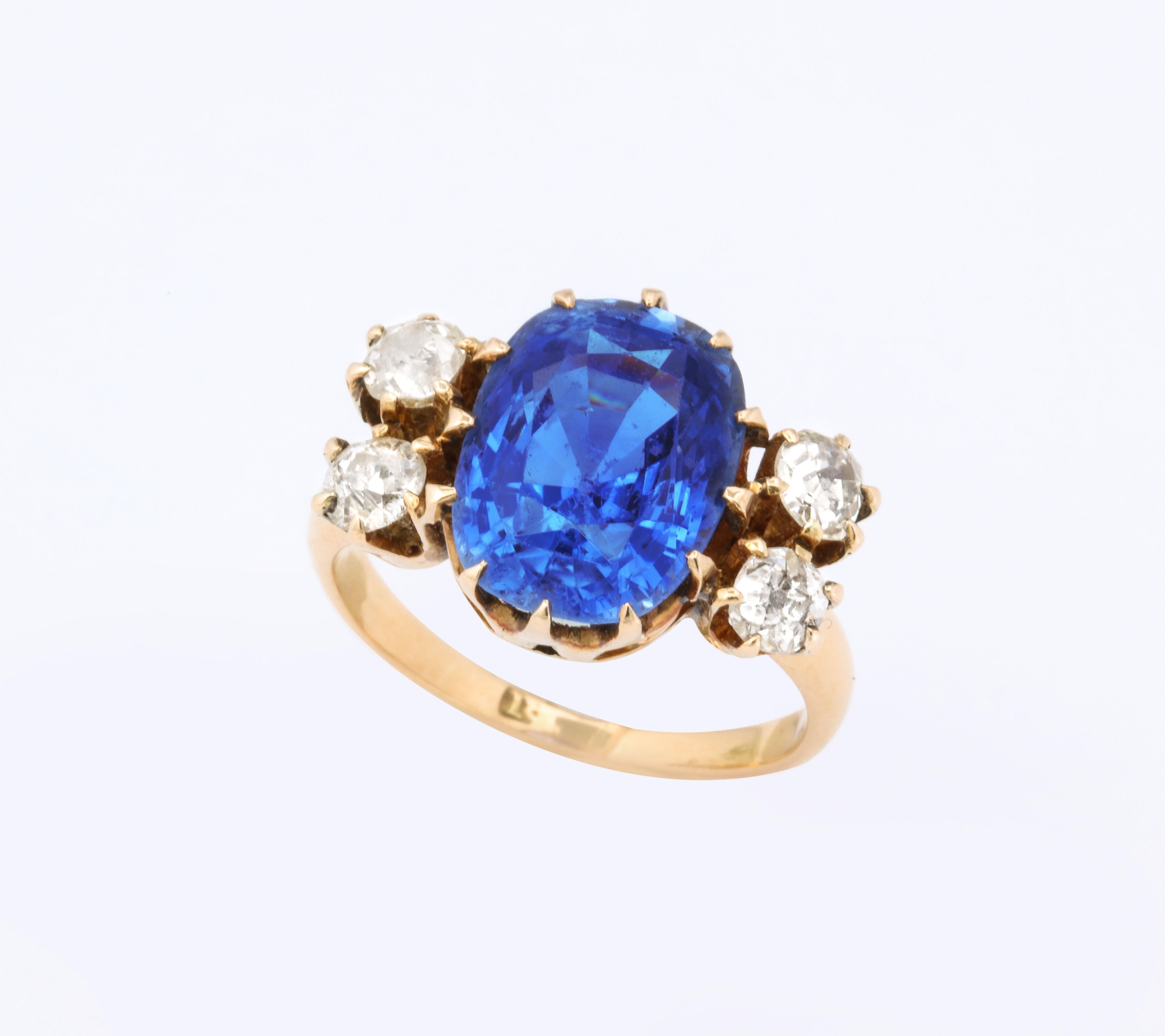 Edwardian Natural Ceylon Oval Sapphire Ring with Diamonds  18K In Good Condition In New York, NY