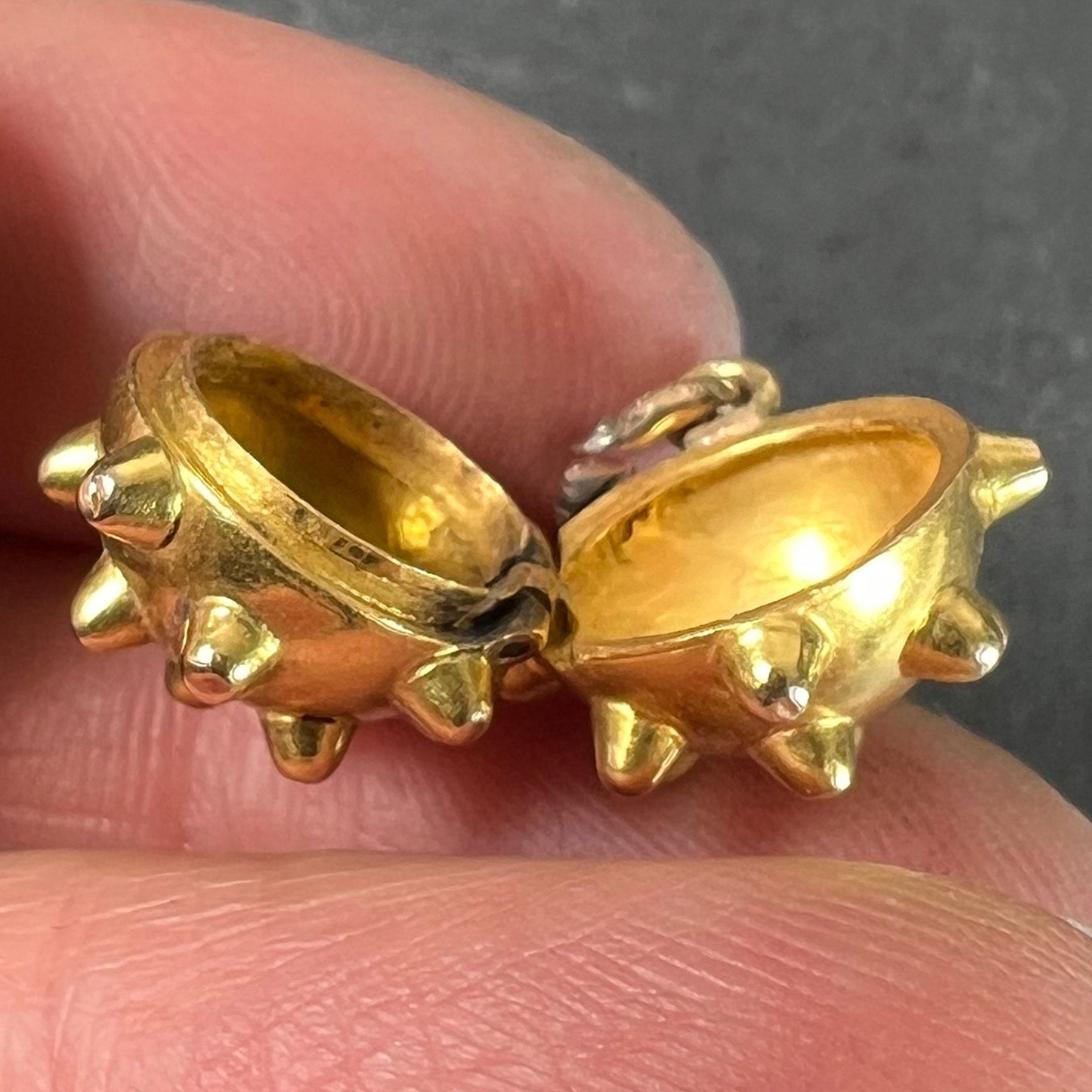 Vintage Deco Sputnik Medaillon 18K Gelbgold Charme Anhänger im Angebot 5