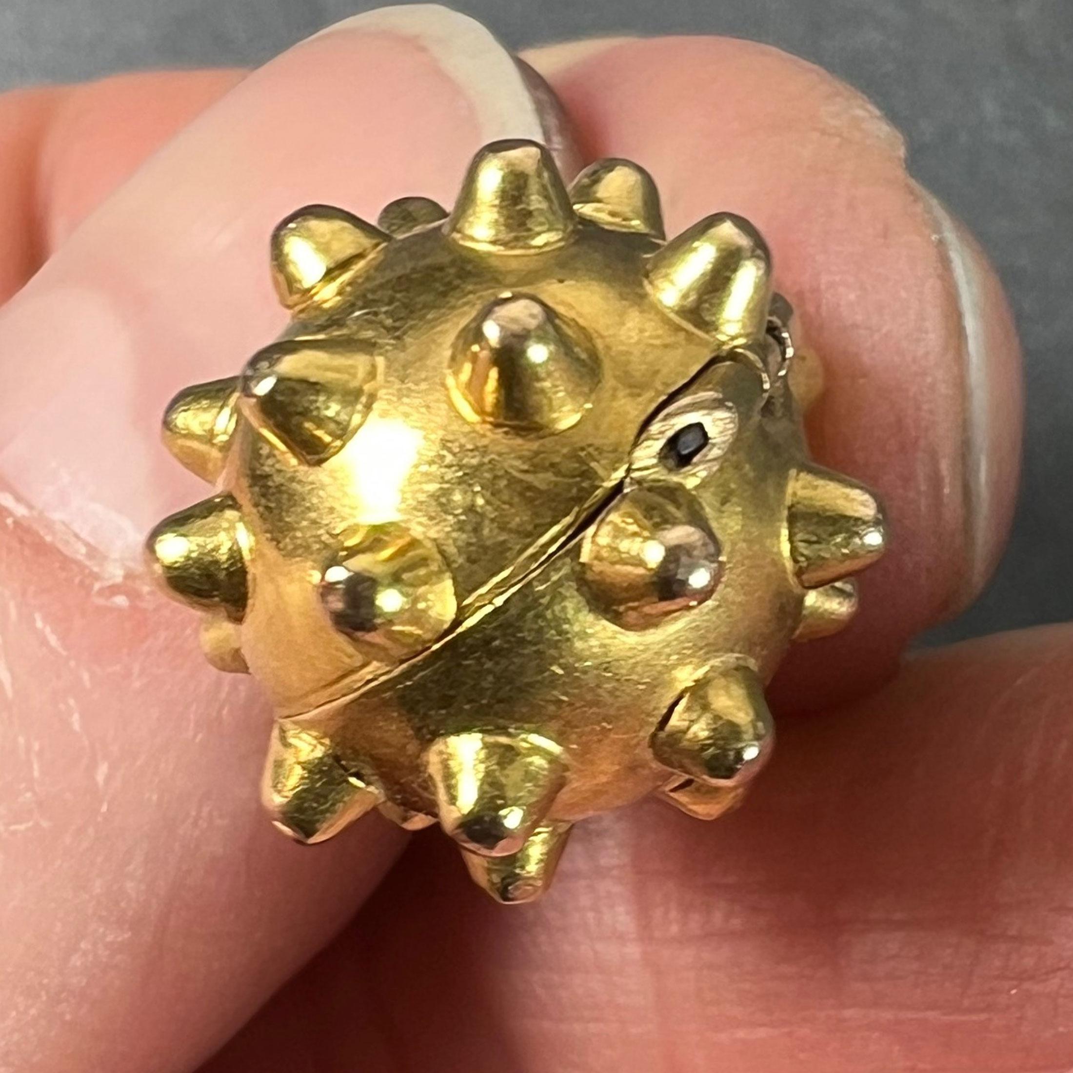 Vintage Deco Sputnik Medaillon 18K Gelbgold Charme Anhänger im Angebot 3