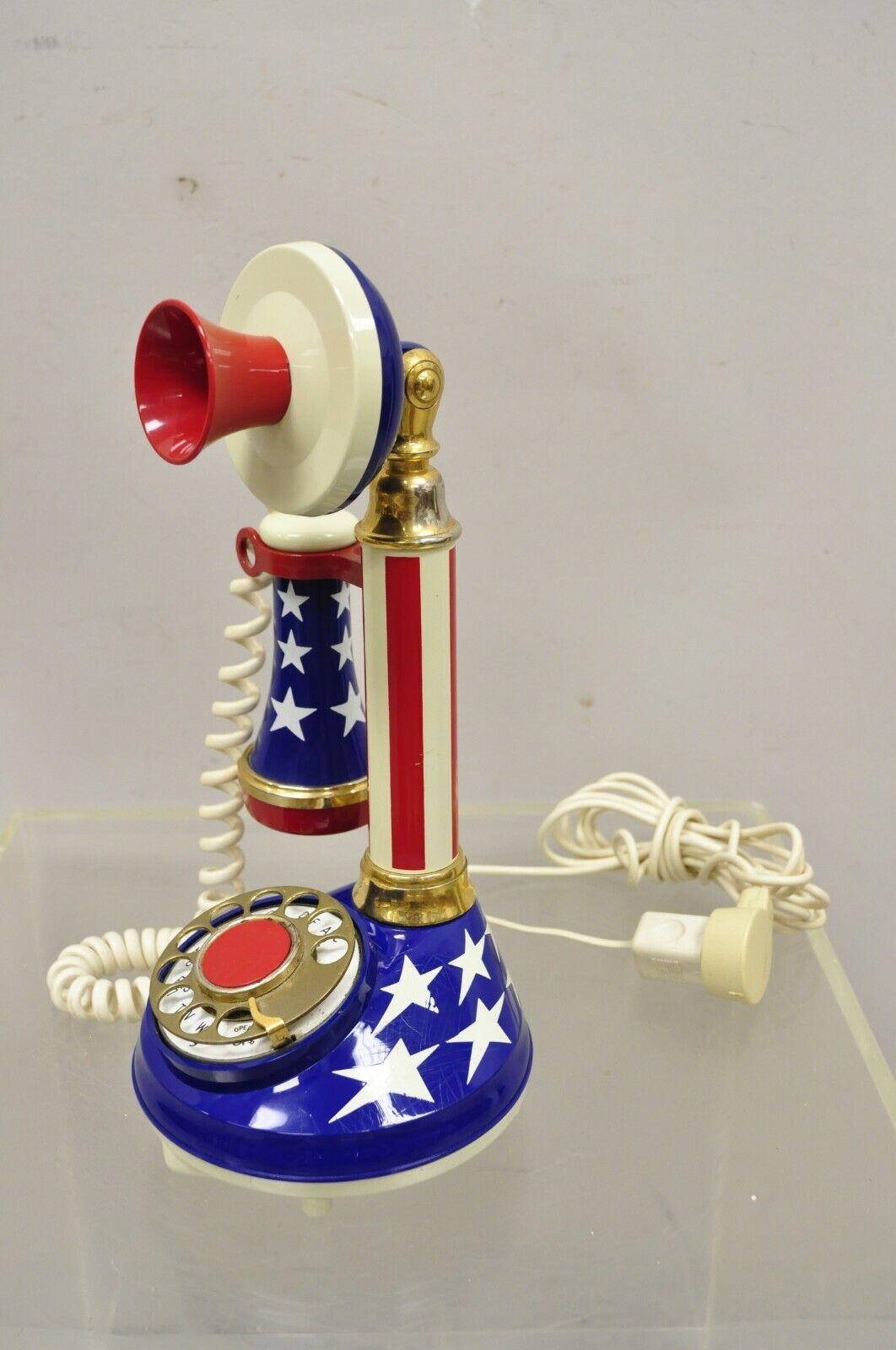 Fin du 20e siècle Vintage Deco-Tel Rotary Phone Telephone American Flag Patriotic 1970s en vente